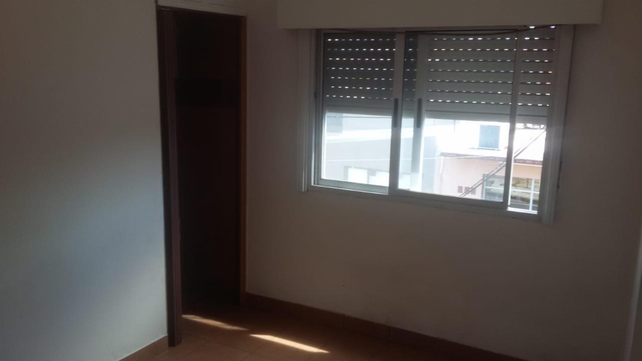 EXCELENTE DEPARTAMENTO 2 AMBIENTES - 11