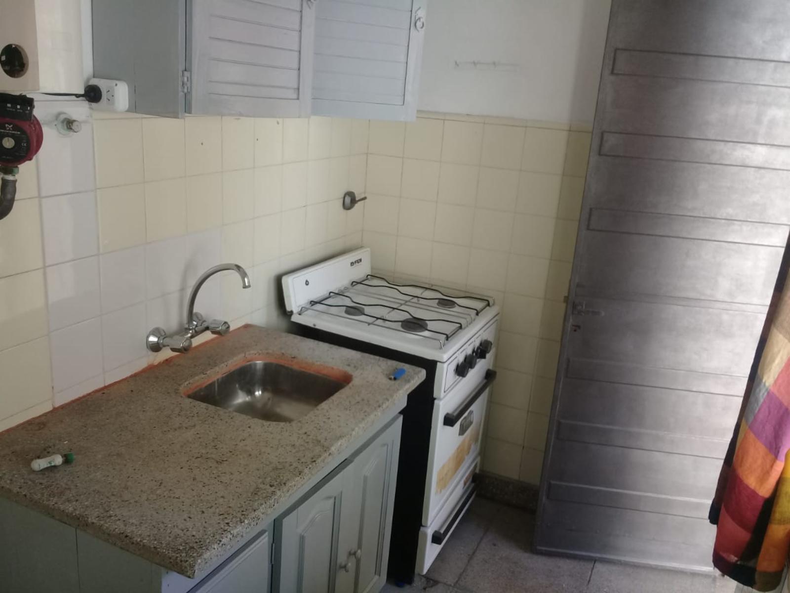 Departamento 2 amb fondo a 300 mts de la estación jose león suarez — foto 8