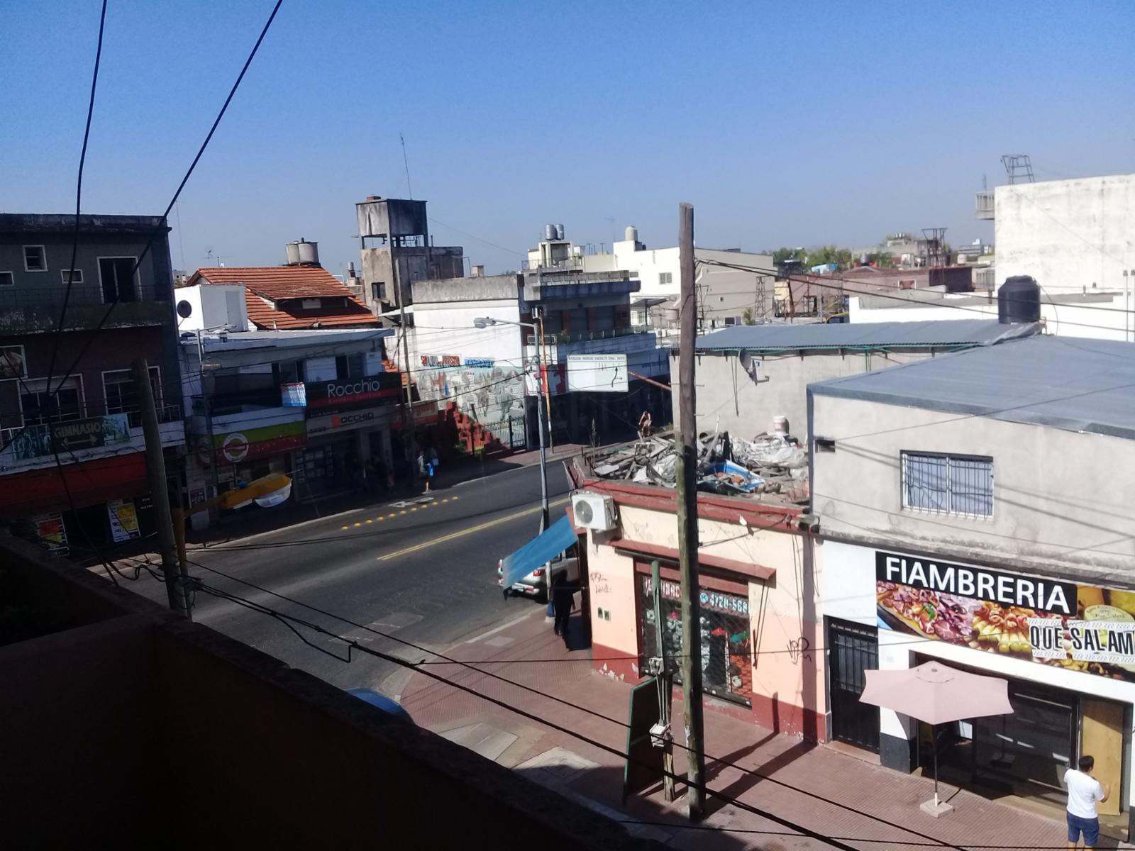 Departamento 2 amb en el 2 piso por escalera en zona centro de jose león suarez APTO CREDITO BANCARIO
