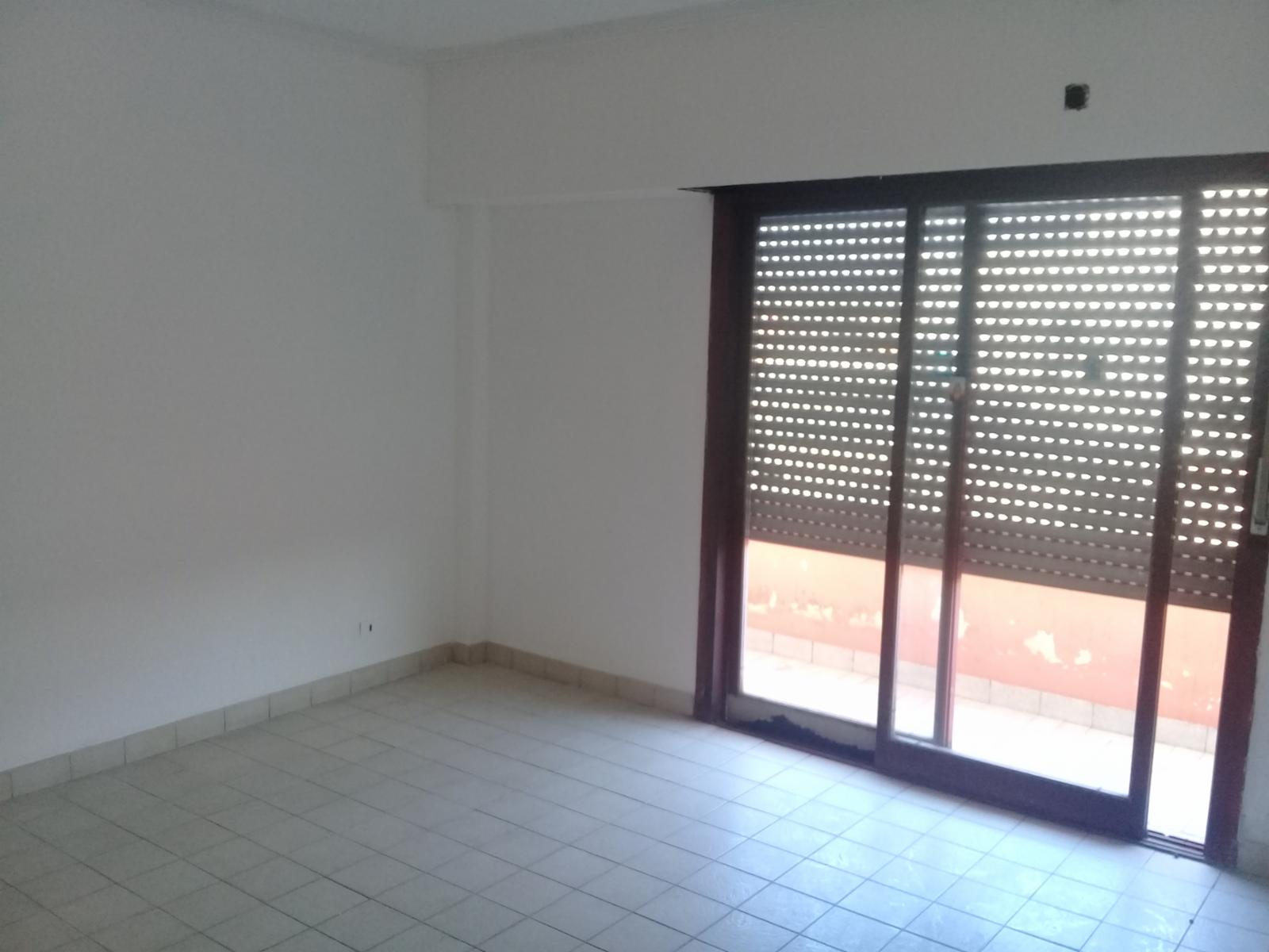 Departamento 2 amb en el 2 piso por escalera en zona centro de jose león suarez APTO CREDITO BANCARIO — foto 6