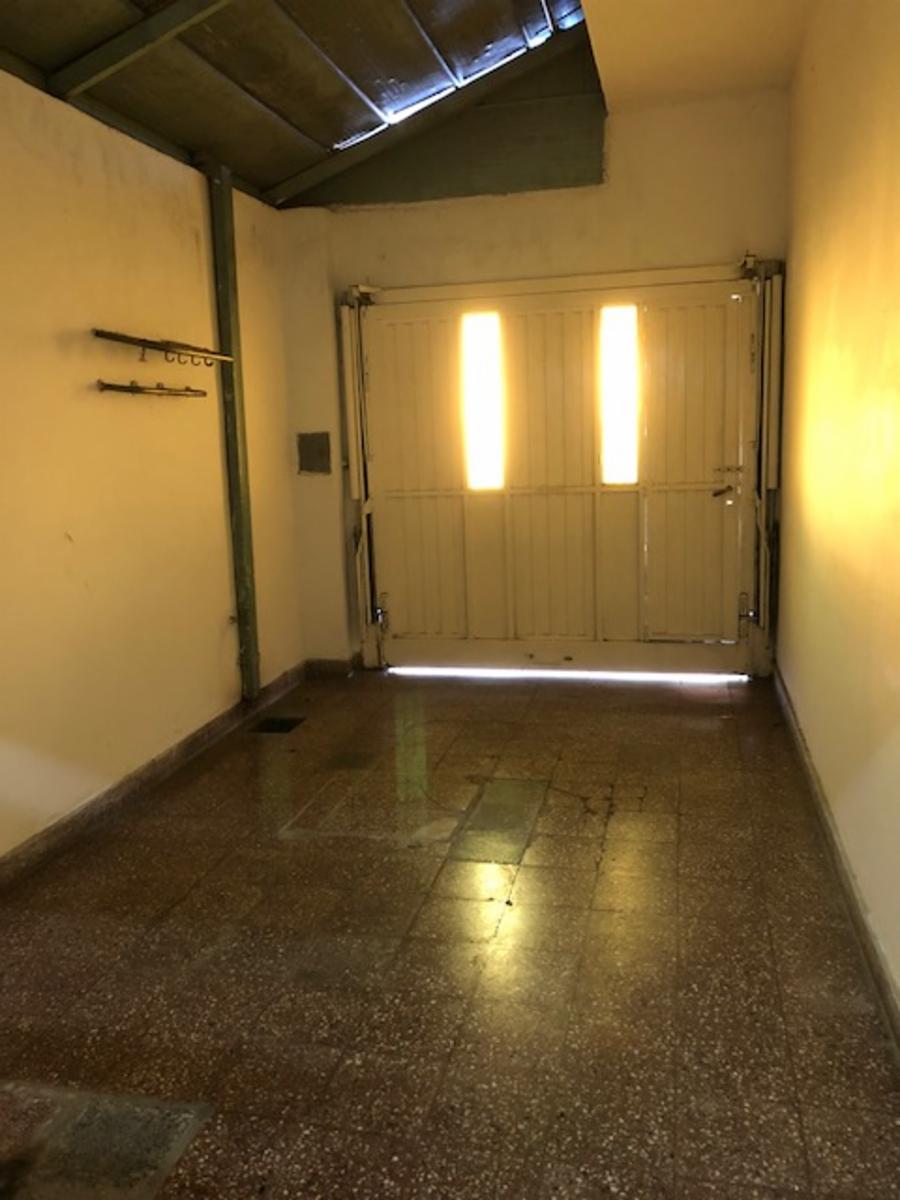 V.Ballester. Excelente casa 3 ambientes, 2 dormitorios, cocina-comedor, living, baño, lavadero, patio, terraza, cochera .Impecable estado lista para habitar. Apta para construir en planta alta — foto 10