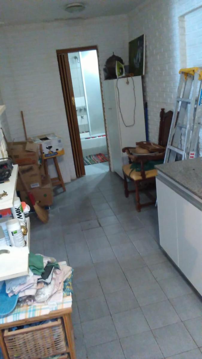 P-H FRENTE DE 3 AMBIENTES EN EXCELENTE ESTADO, PROXIMO AV MARQUEZ — foto 3