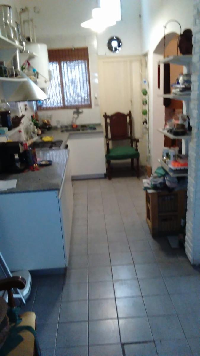 P-H FRENTE DE 3 AMBIENTES EN EXCELENTE ESTADO, PROXIMO AV MARQUEZ — foto 7