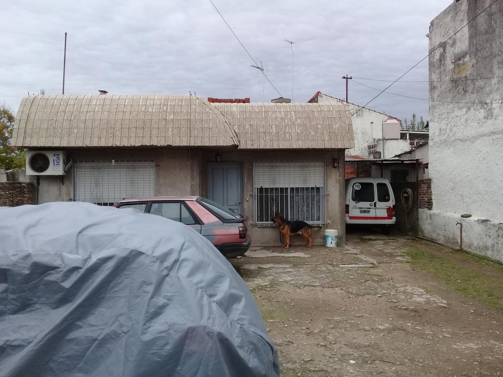 CASA AMERICANA,EN LOTE DE 15X50 — foto 2