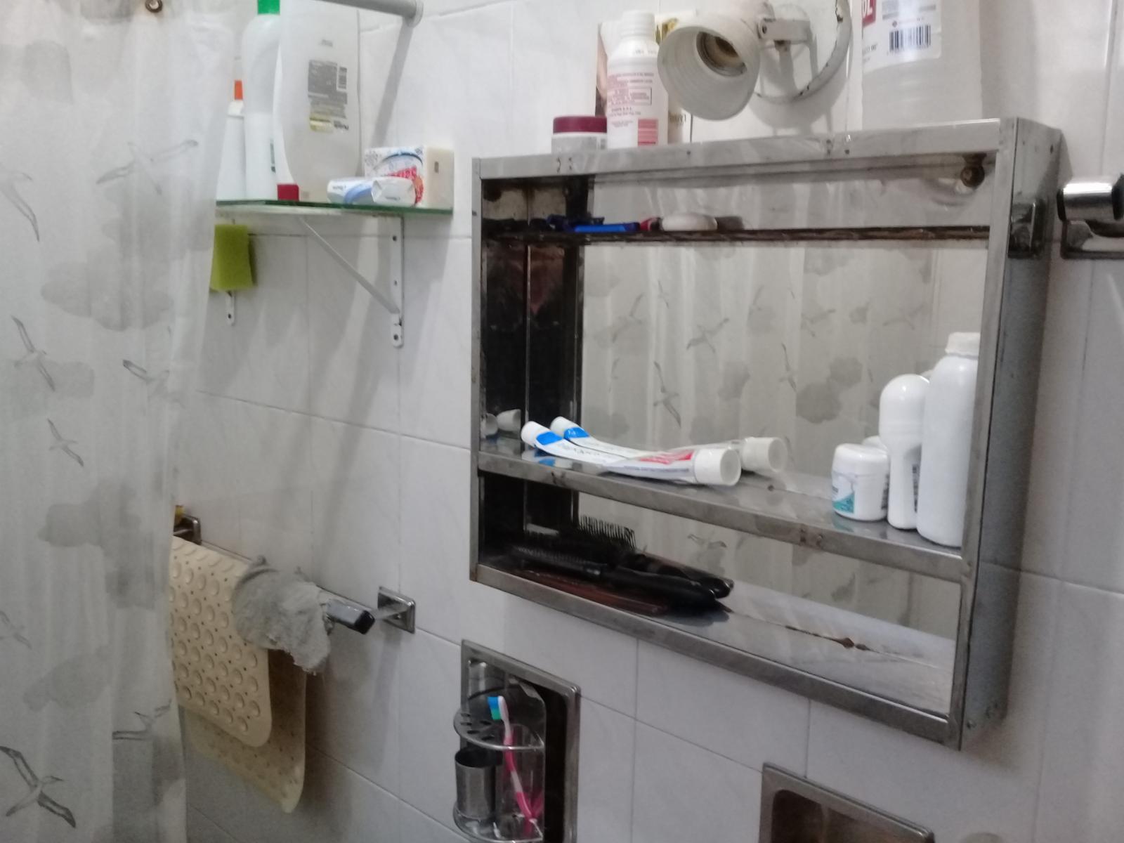 CASA AMERICANA,EN LOTE DE 15X50 — foto 9