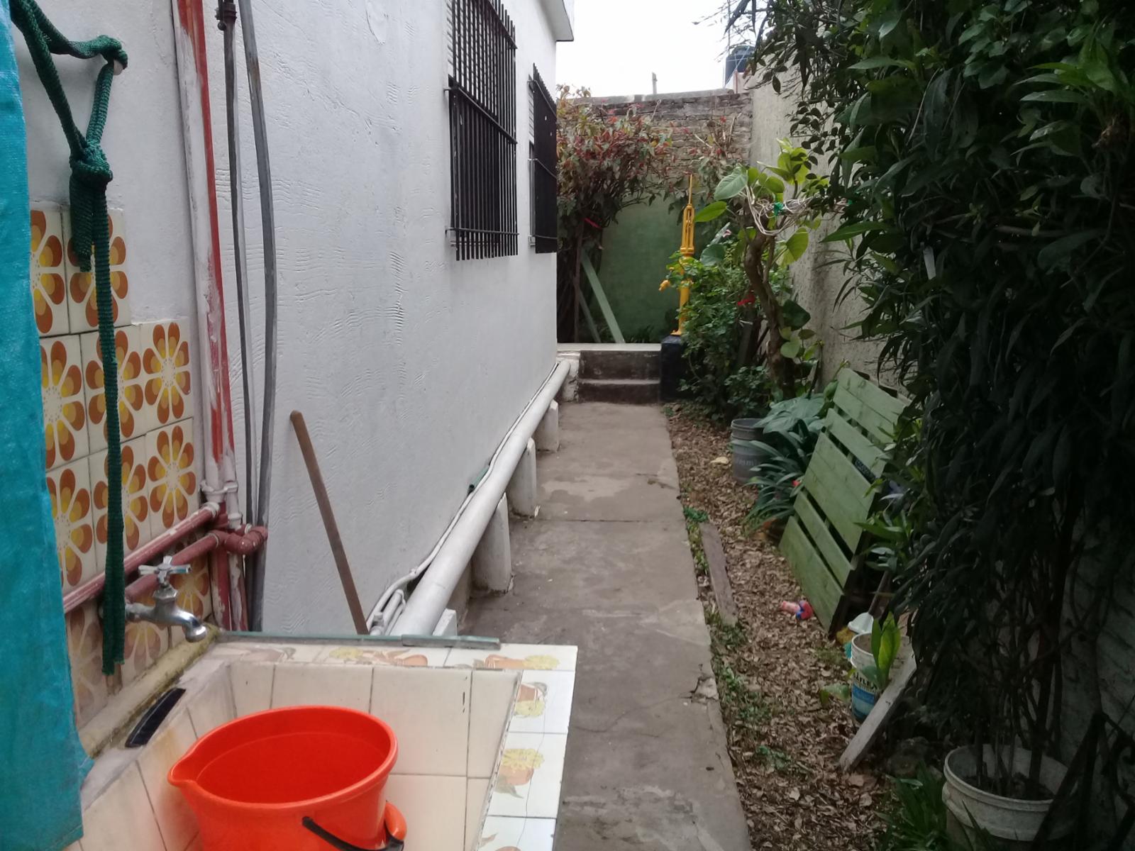 EXCELENTE PH FONDO DE 3 AMBIENTES CON PATIO Y FONDO — foto 2