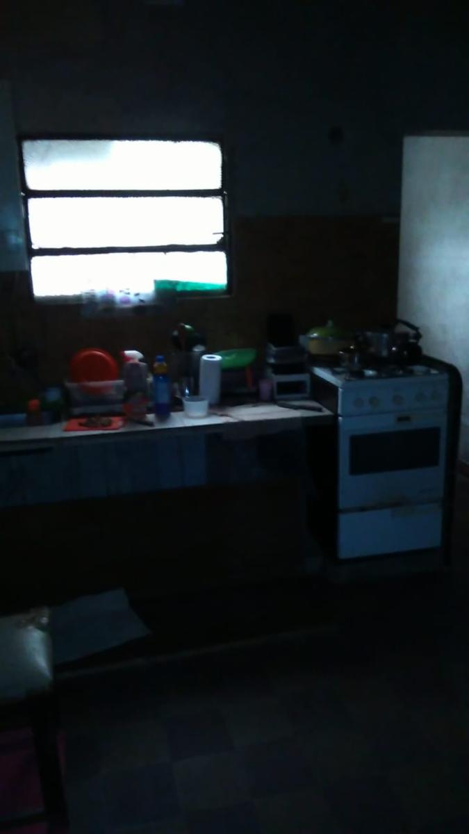 CASA MULTIFAMILIAR APTO 2 FAMILIAS EN LOTE DE 400 M2, E/AUTO, QUINCHO Y FONDO LIBRE — foto 5