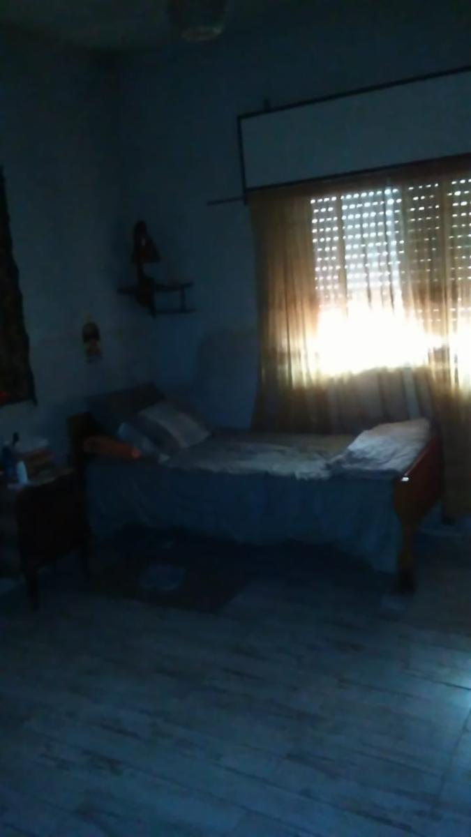 CASA MULTIFAMILIAR APTO 2 FAMILIAS EN LOTE DE 400 M2, E/AUTO, QUINCHO Y FONDO LIBRE — foto 6