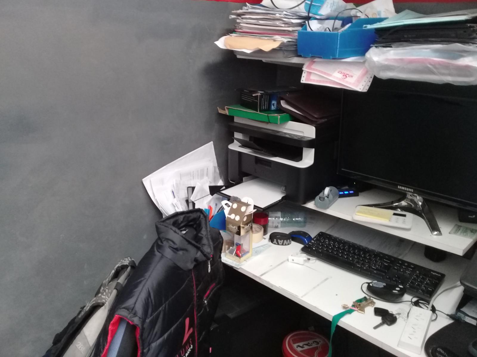 EXCELENTE CASA EN 2 PLANTAS ZONA CHILAVERT. — foto 4