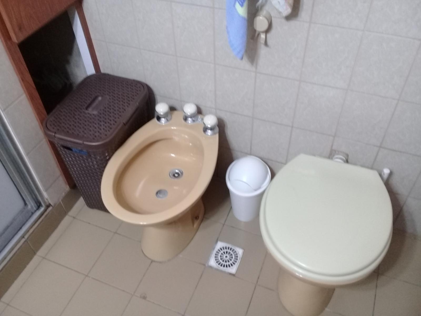 EXCELENTE CASA EN 2 PLANTAS ZONA CHILAVERT. — foto 11