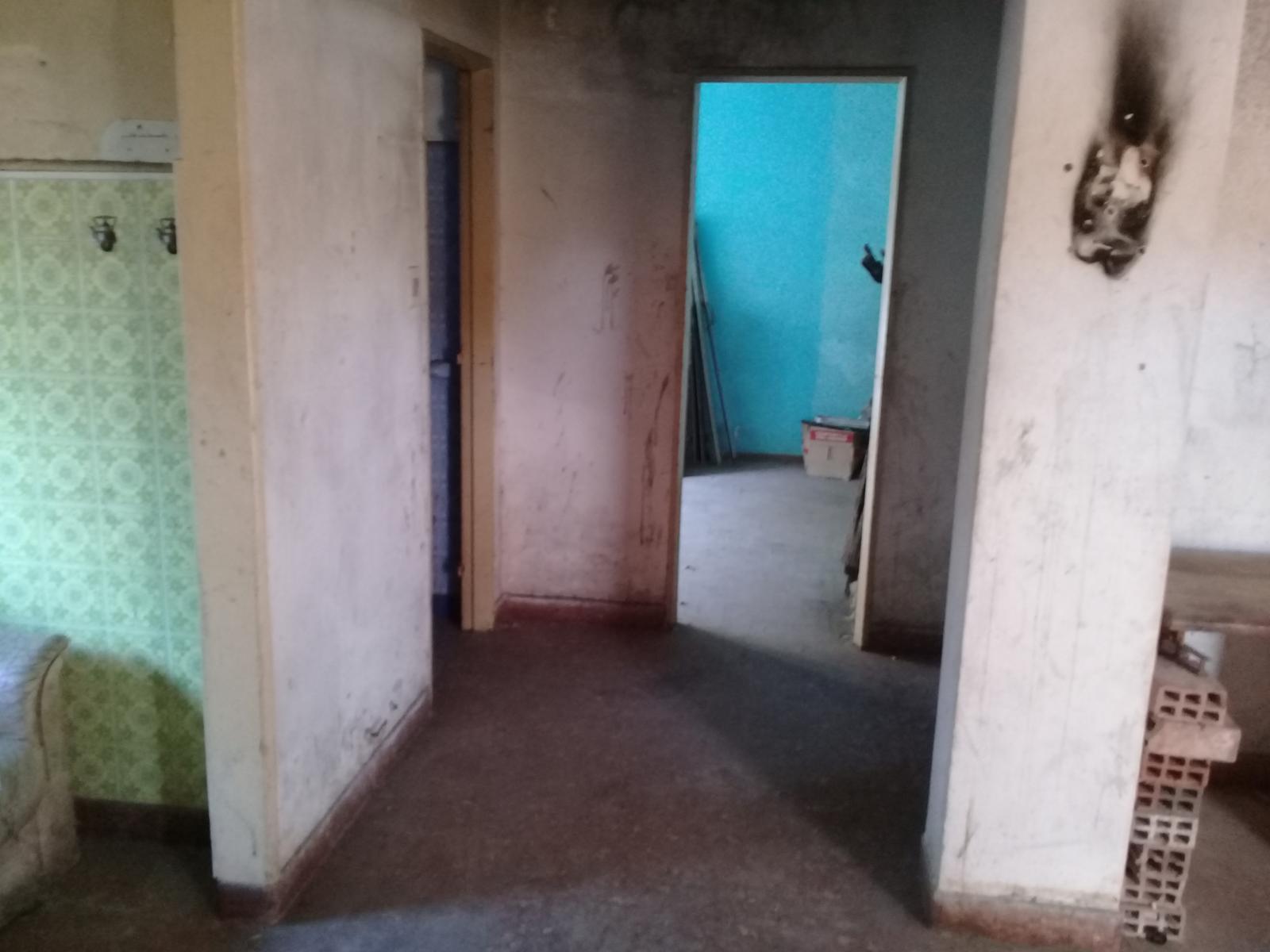DEPARTAMENTO A RECICLAR.EXCELENTE UBICACION. - 4