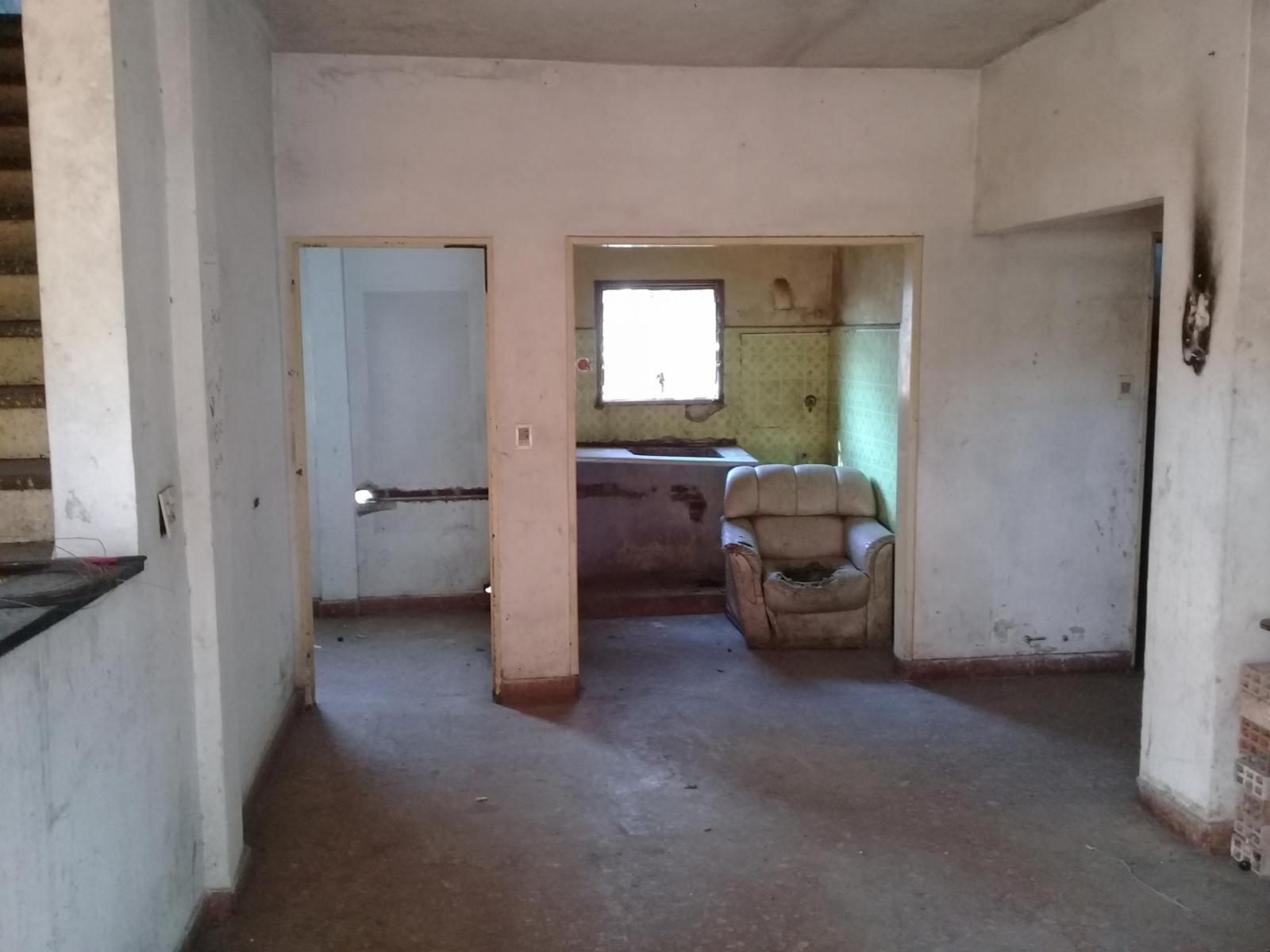 DEPARTAMENTO A RECICLAR.EXCELENTE UBICACION. - 13