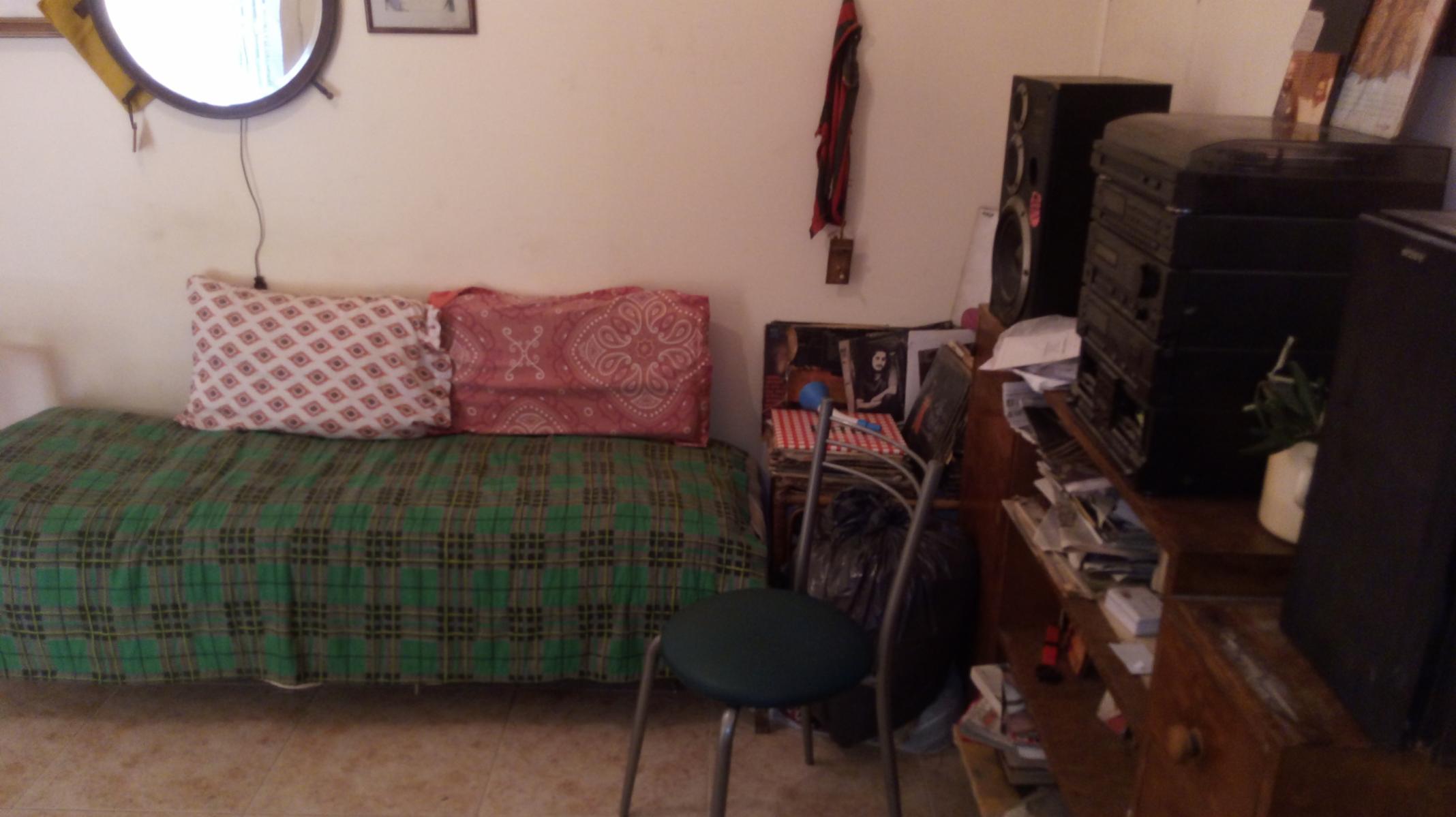 Casa 3 ambientes. 2 dormitorios, cocina-comedor, baño, patio, lavadero, fondo libre — foto 2