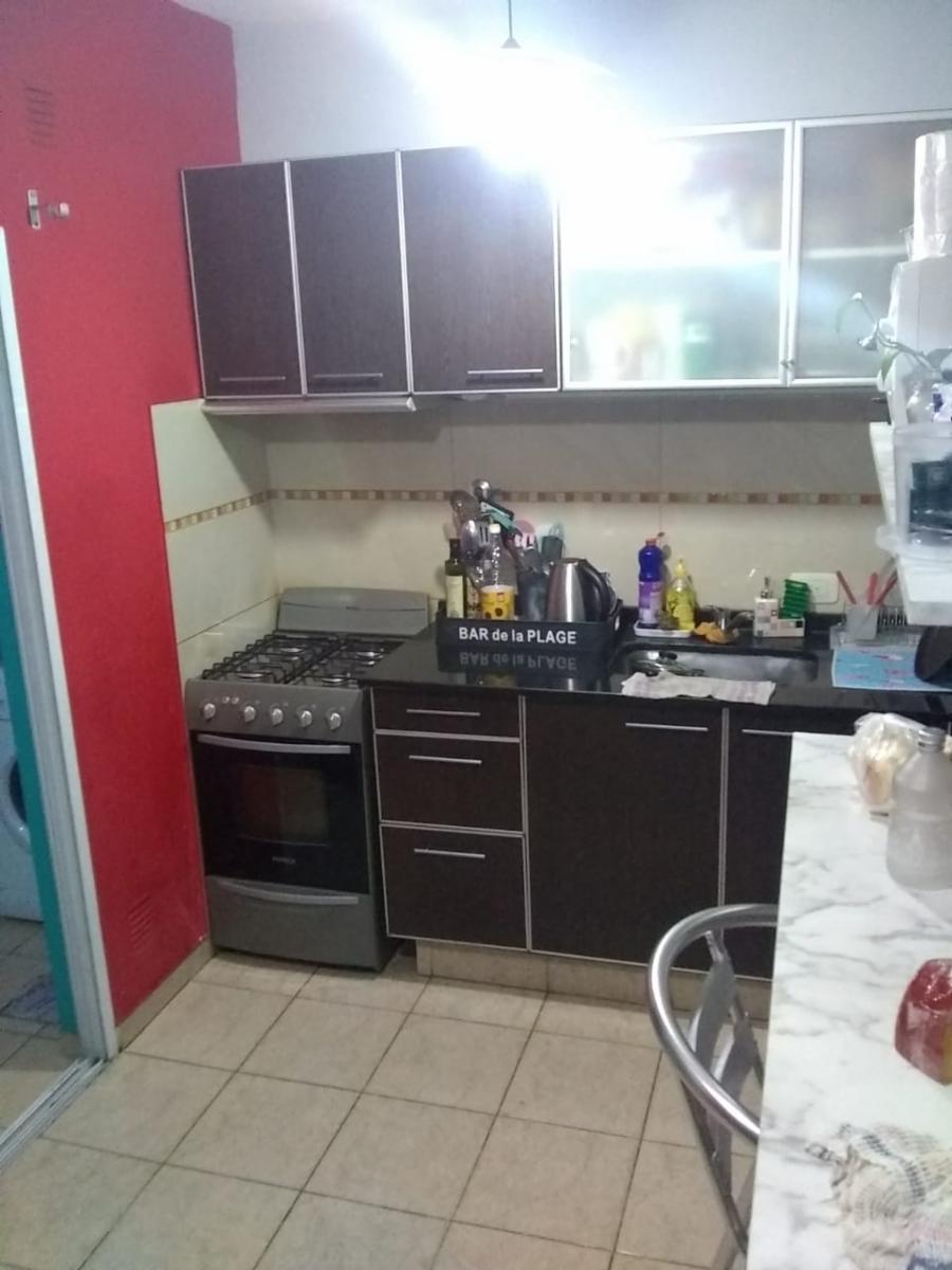 P-H EN DOS PLANTAS EN ESQUINA DE 3 AMBIENTES Y ENTRADA DE AUTO — foto 4
