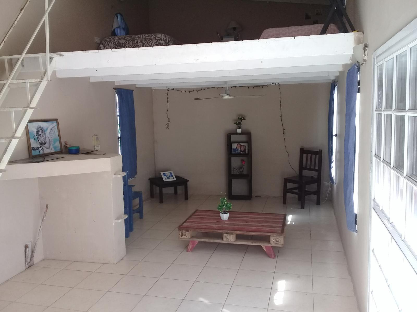 EXCELENTE CASA EN 2 PLANTAS — foto 6