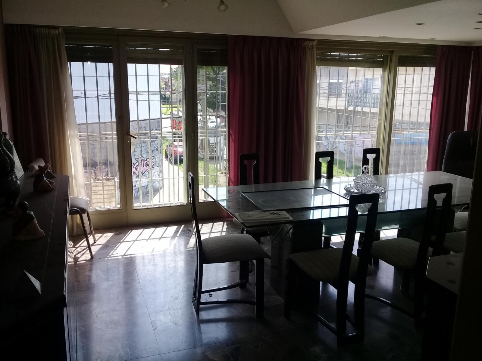 GALPON DOBLE de 250 m2 EN ESQUINA CON DEPARTAMENTOS PLANTA ALTA — foto 10