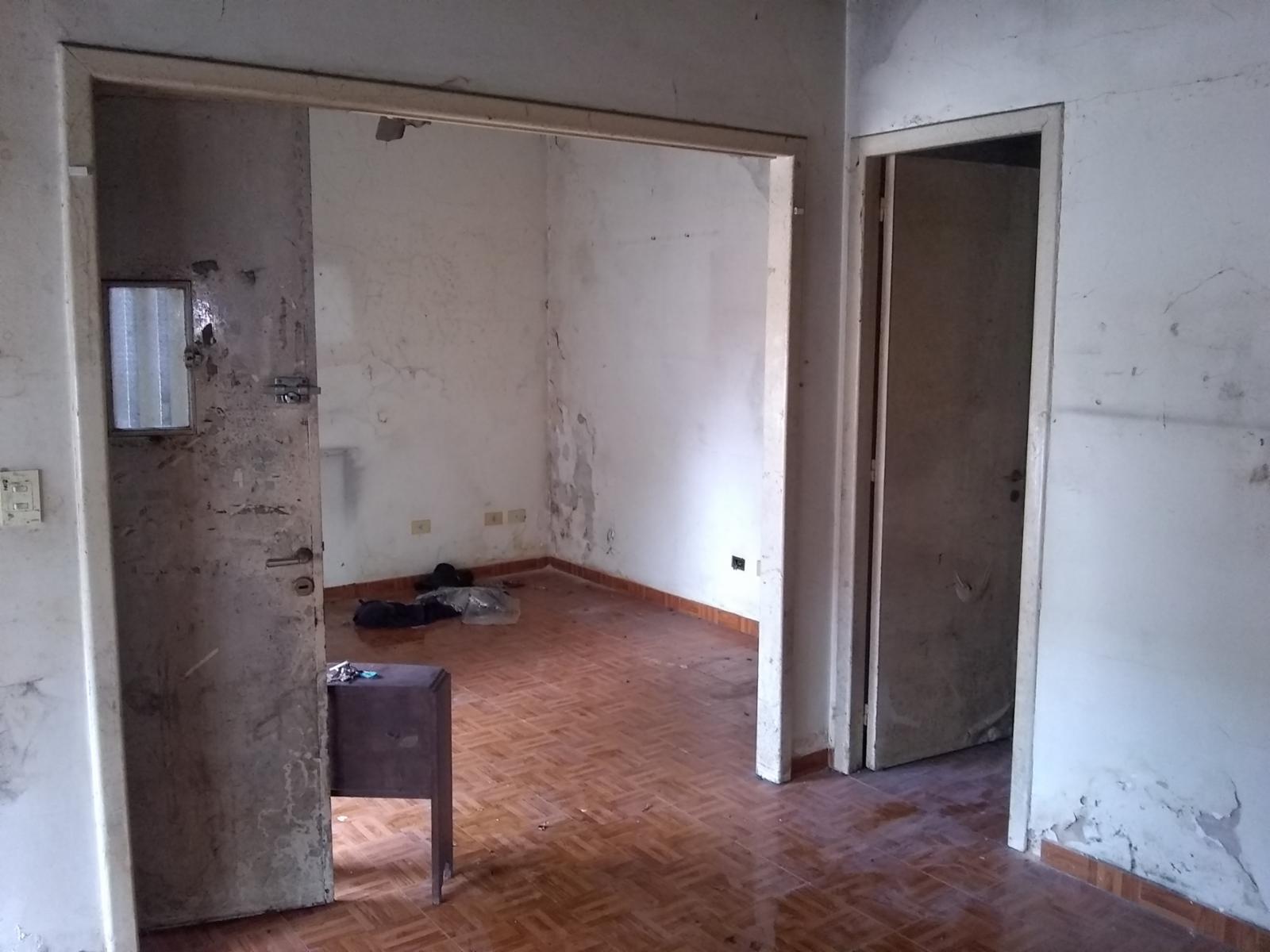 Propiedad de 3 amb en lote propio en el centro comercial de villa ballester - 15