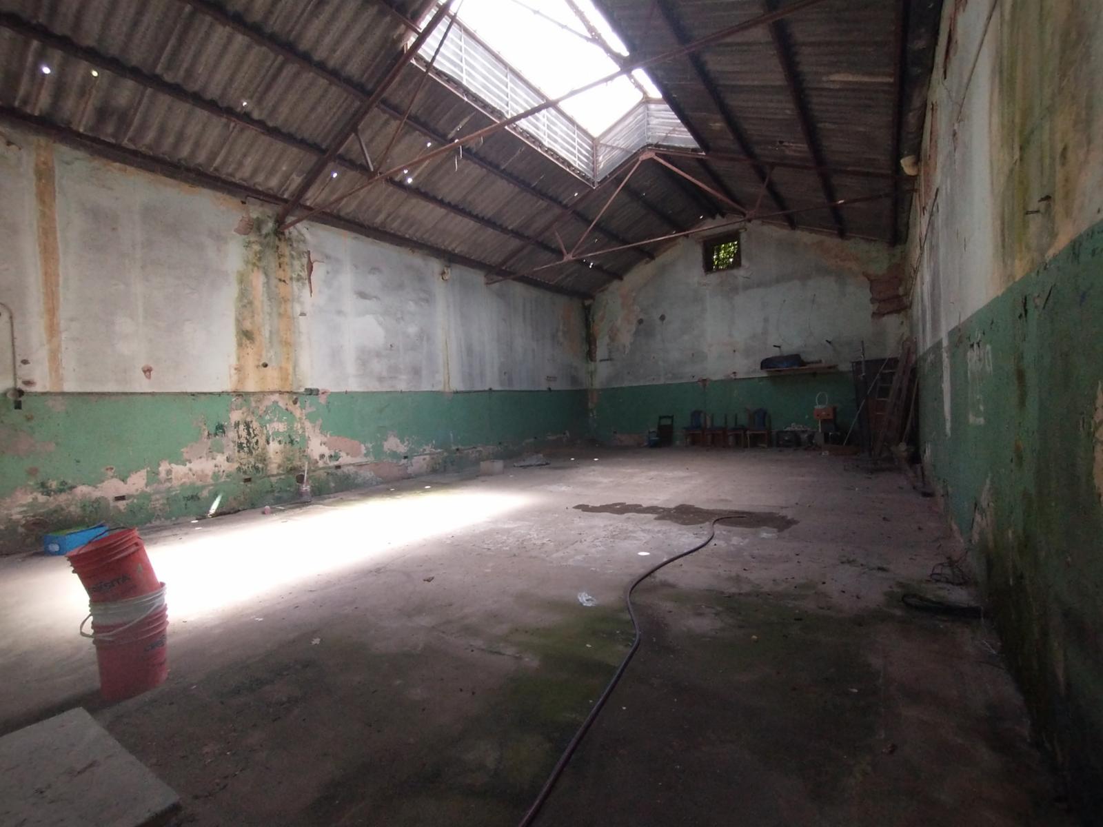 GALPON EN ALQUILER, 100 M2 POR PASILLO FONDO - 6