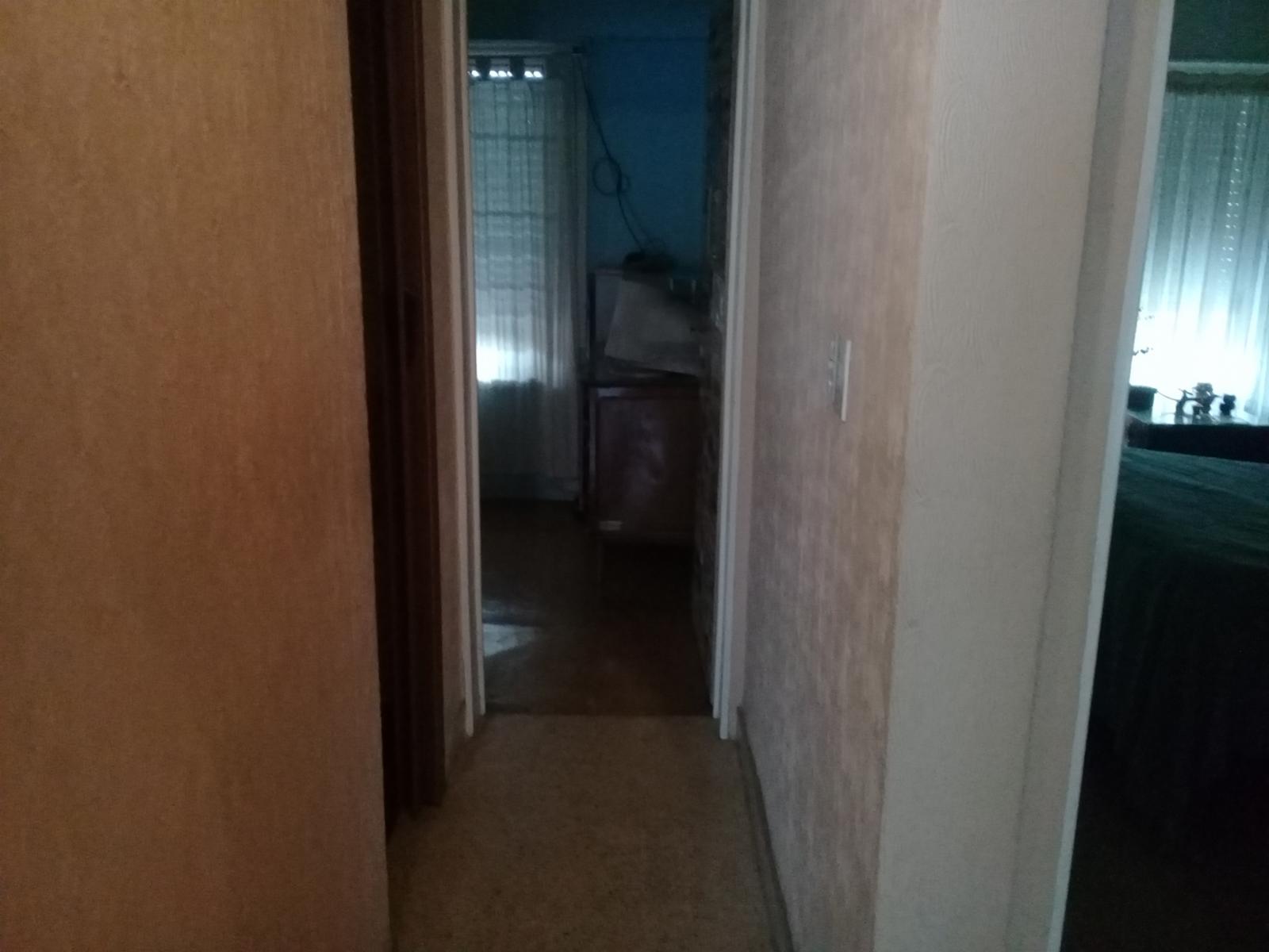CASA AMERICANA DE 4 AMBIENTES CON GARAGE Y DEPOSITOS. — foto 6