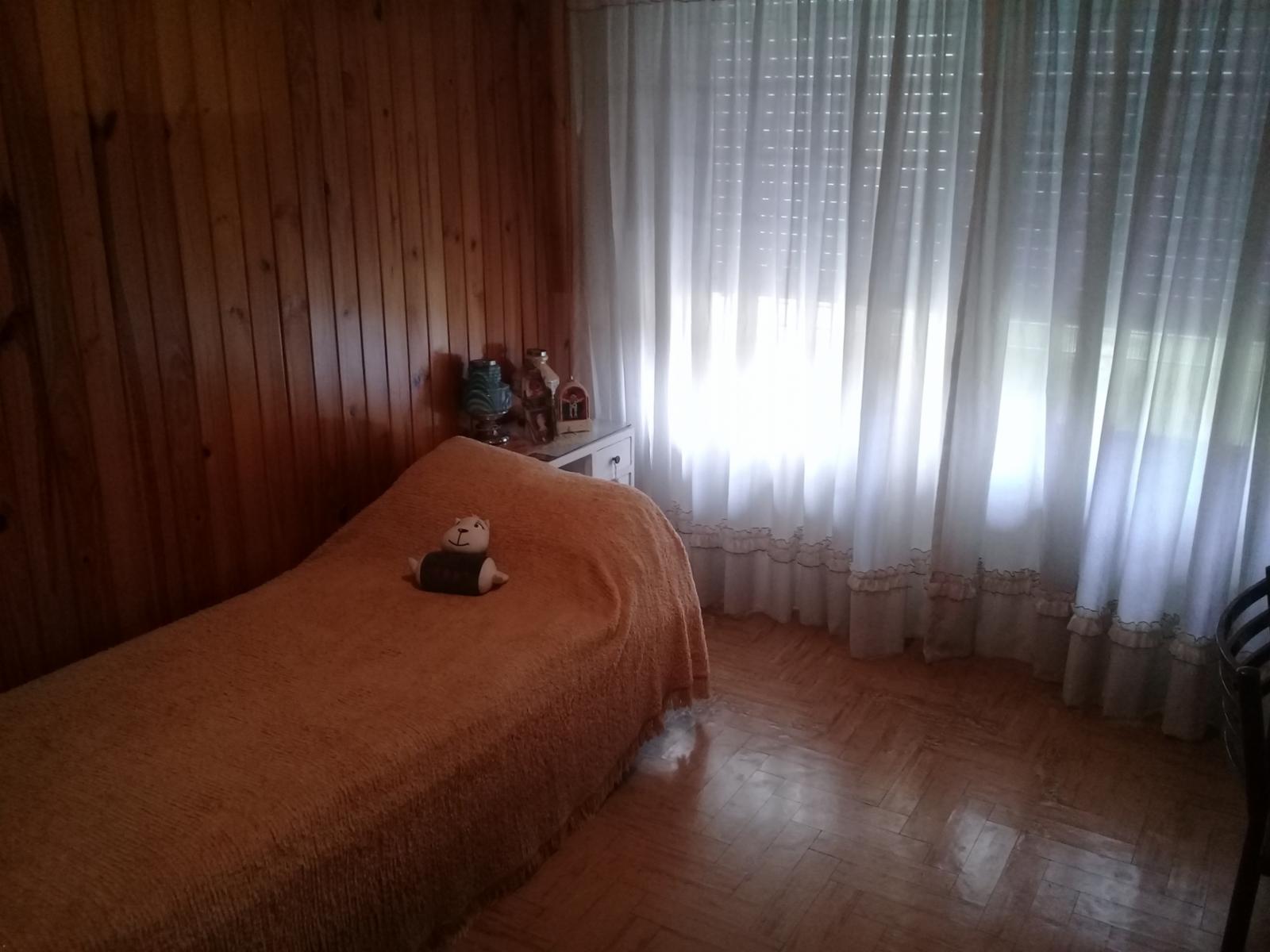 CASA AMERICANA DE 4 AMBIENTES CON GARAGE Y DEPOSITOS. — foto 8