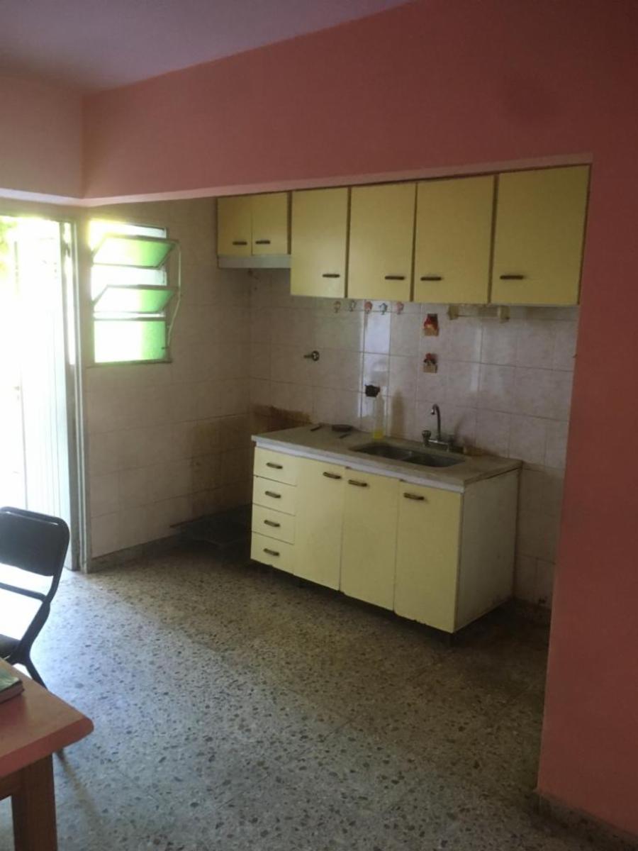 V.ADELINA. C.ARGERICH Y AV. DE MAYO. CASA 3 AMBIENTES, 2 DORMITORIOS , COCINA-COMEDOR, BAÑO, FONDO LIBRE Y COCHERA — foto 5