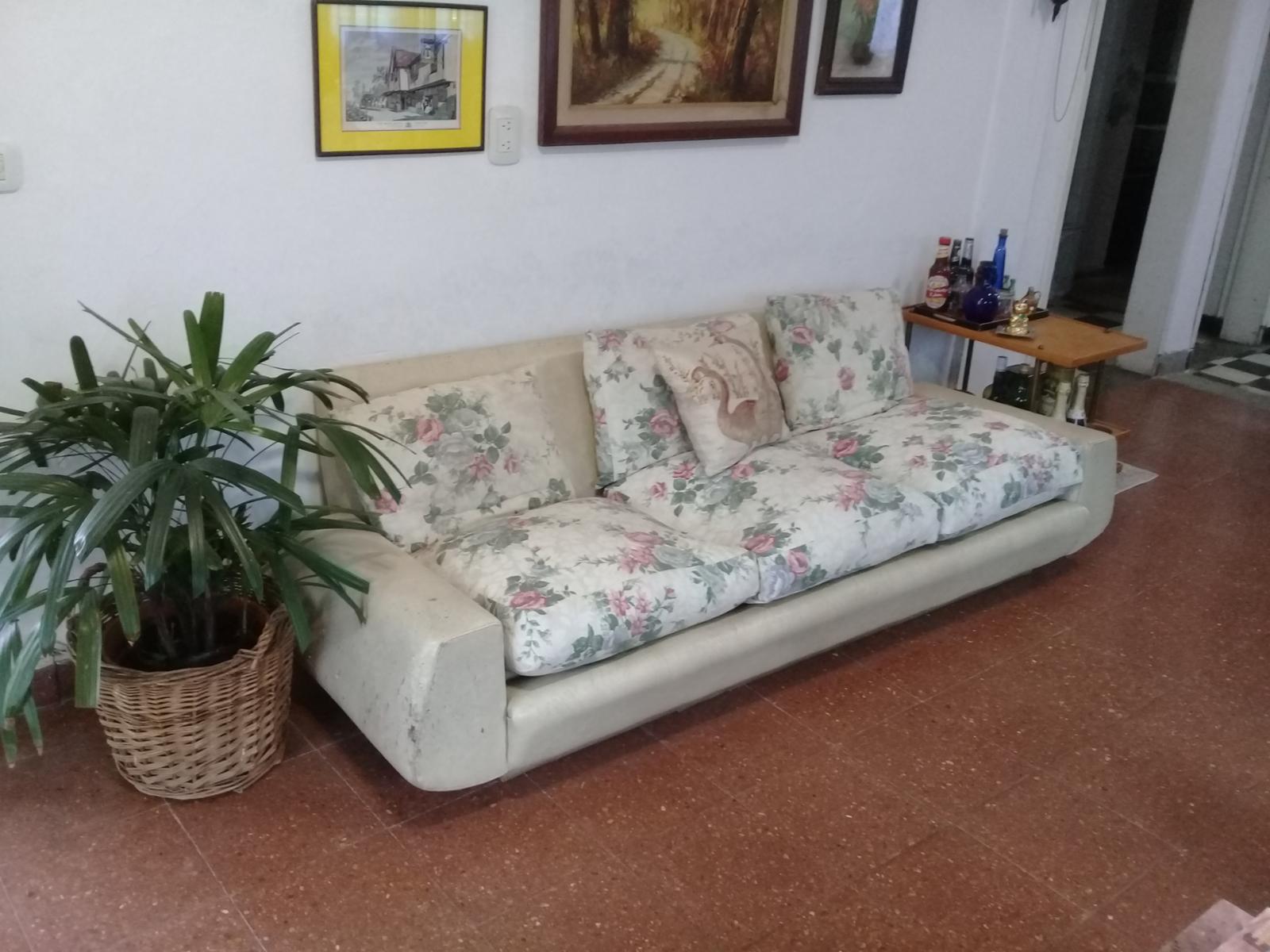 EXCELENTE CASA AMERICANA CON FONDO PARQUIZADO — foto 2