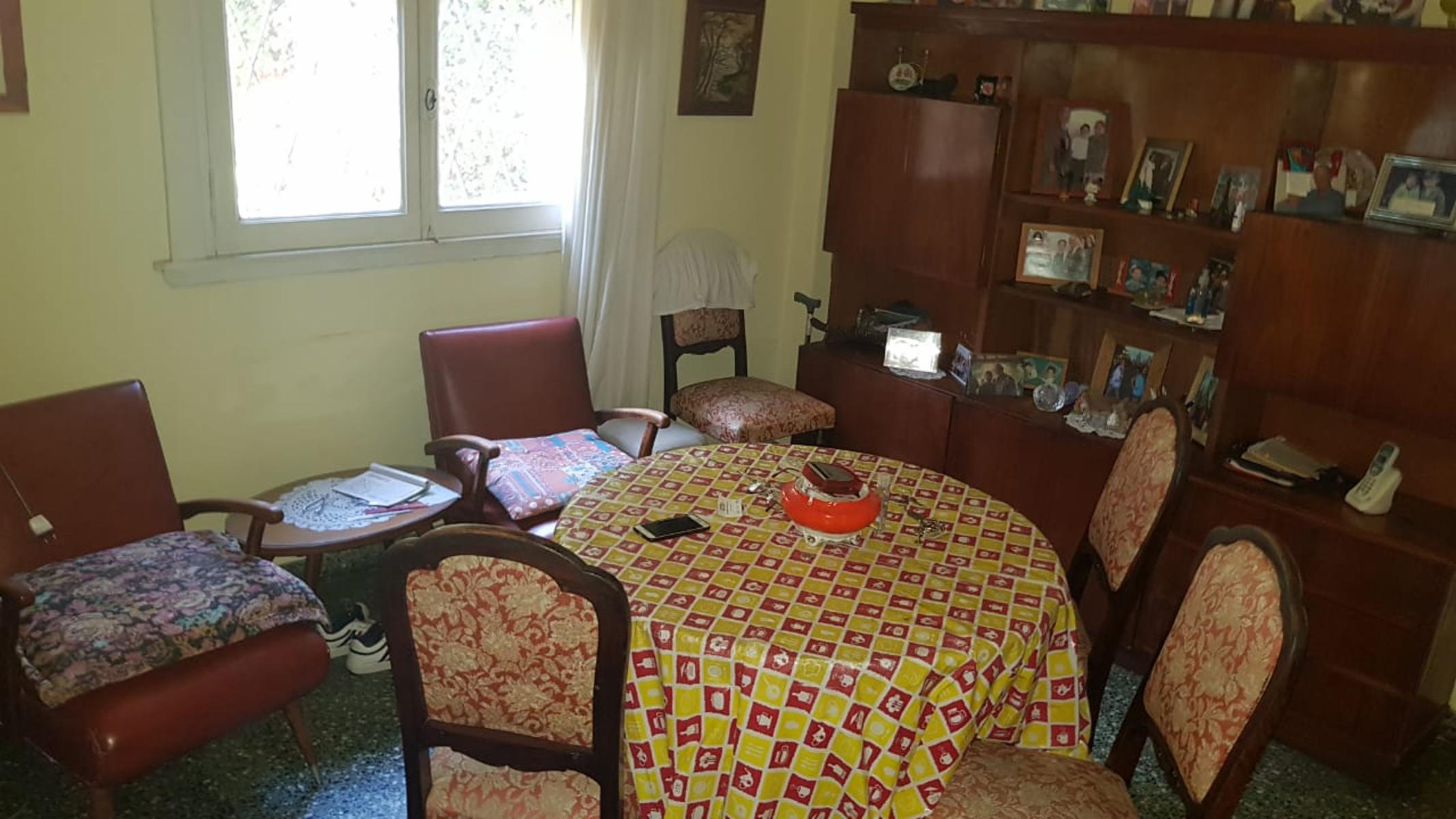 CASA AMERICANA DE 3 AMBIENTES A UNA CUADRA DE AV.MARQUEZ. — foto 2