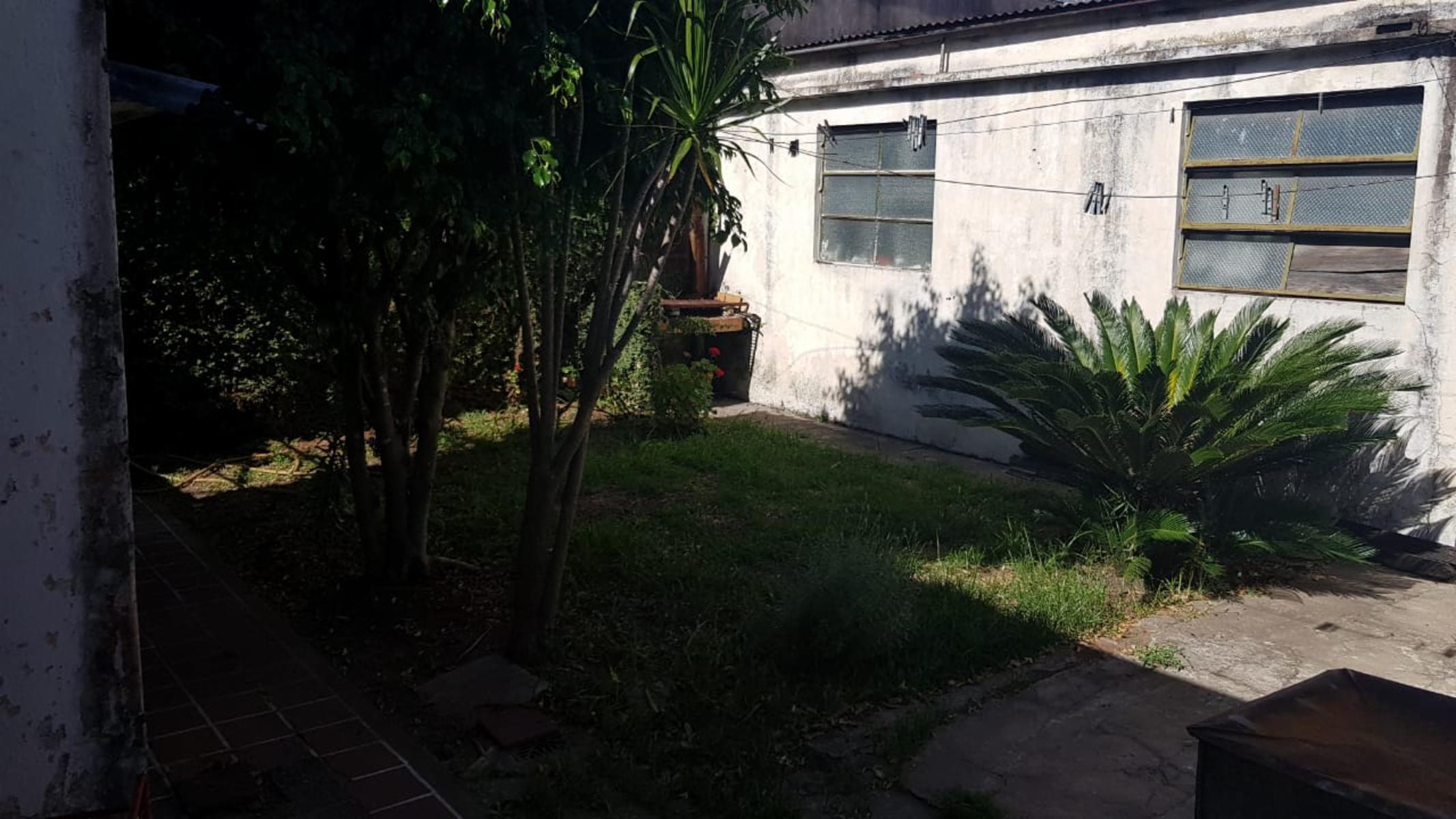 CASA AMERICANA DE 3 AMBIENTES A UNA CUADRA DE AV.MARQUEZ. — foto 10
