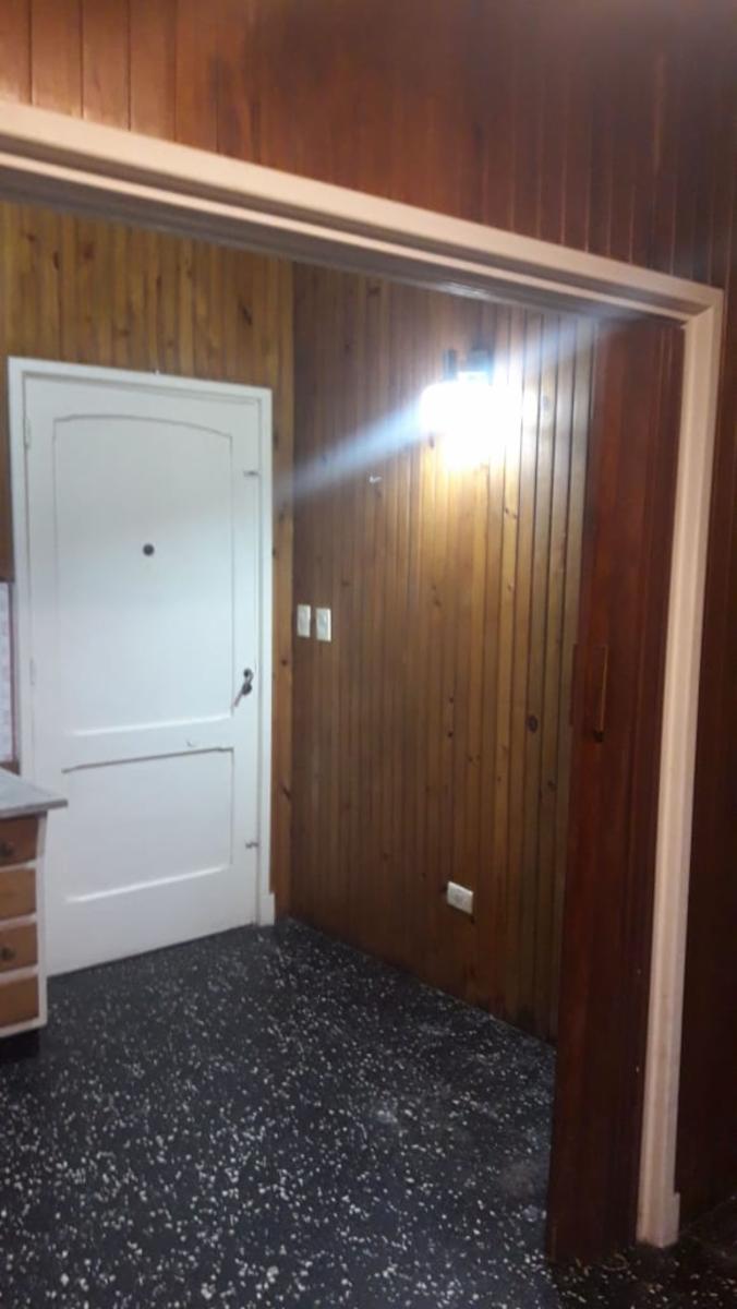 EXCELENTE PH TIPO CASA AL FRENTE, DE 3 AMBIENTES, EXCELENTE ESTADO, PRÓXIMO AVENIDA. — foto 4