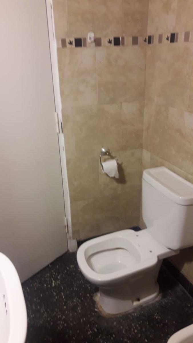 EXCELENTE PH TIPO CASA AL FRENTE, DE 3 AMBIENTES, EXCELENTE ESTADO, PRÓXIMO AVENIDA. — foto 5