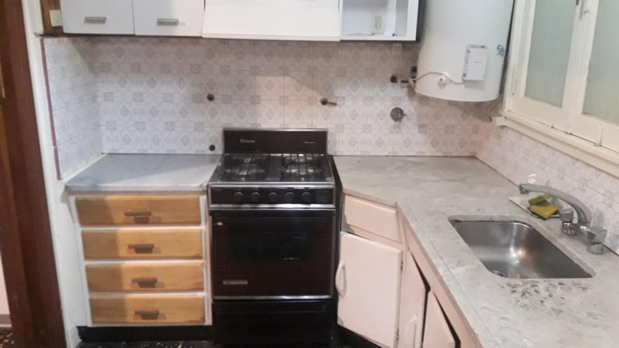 EXCELENTE PH TIPO CASA AL FRENTE, DE 3 AMBIENTES, EXCELENTE ESTADO, PRÓXIMO AVENIDA. — foto 8