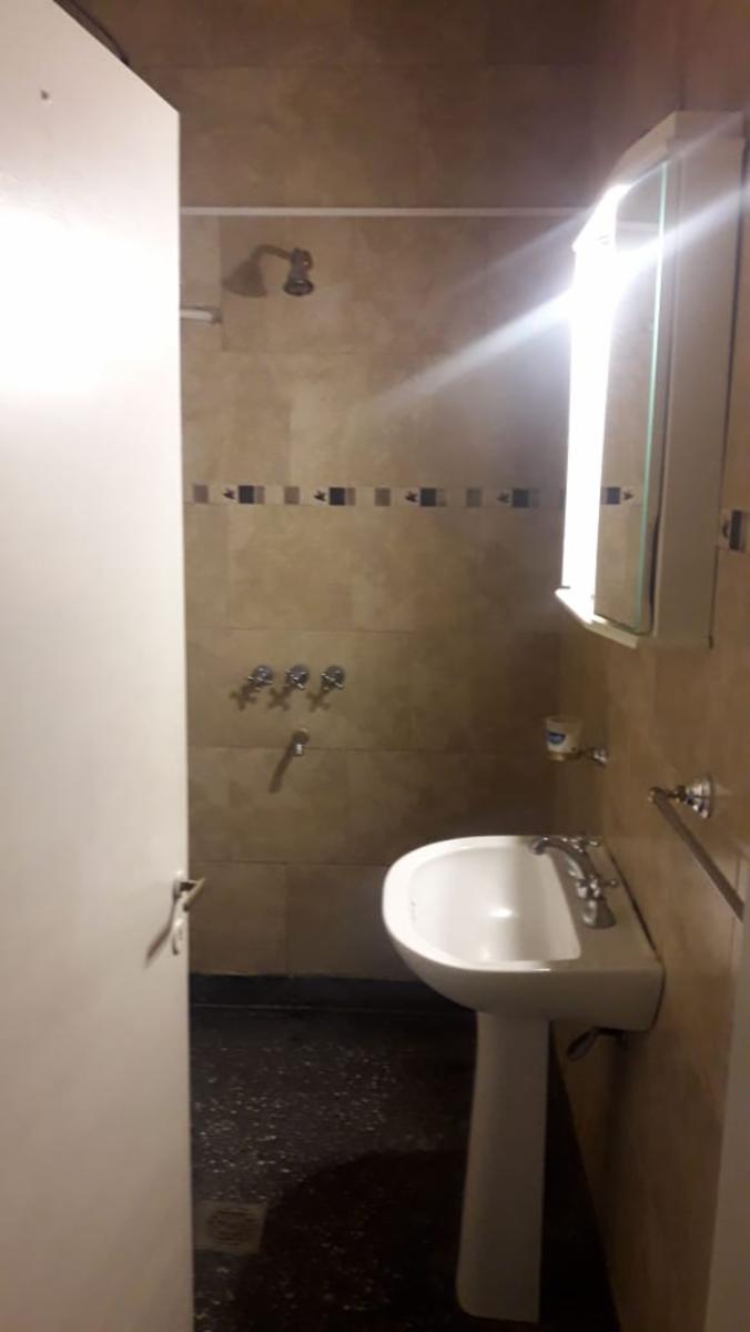 EXCELENTE PH TIPO CASA AL FRENTE, DE 3 AMBIENTES, EXCELENTE ESTADO, PRÓXIMO AVENIDA. — foto 11