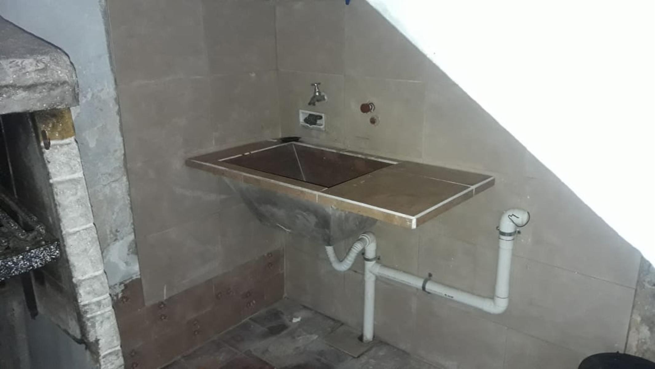 EXCELENTE PH TIPO CASA AL FRENTE, DE 3 AMBIENTES, EXCELENTE ESTADO, PRÓXIMO AVENIDA. — foto 13