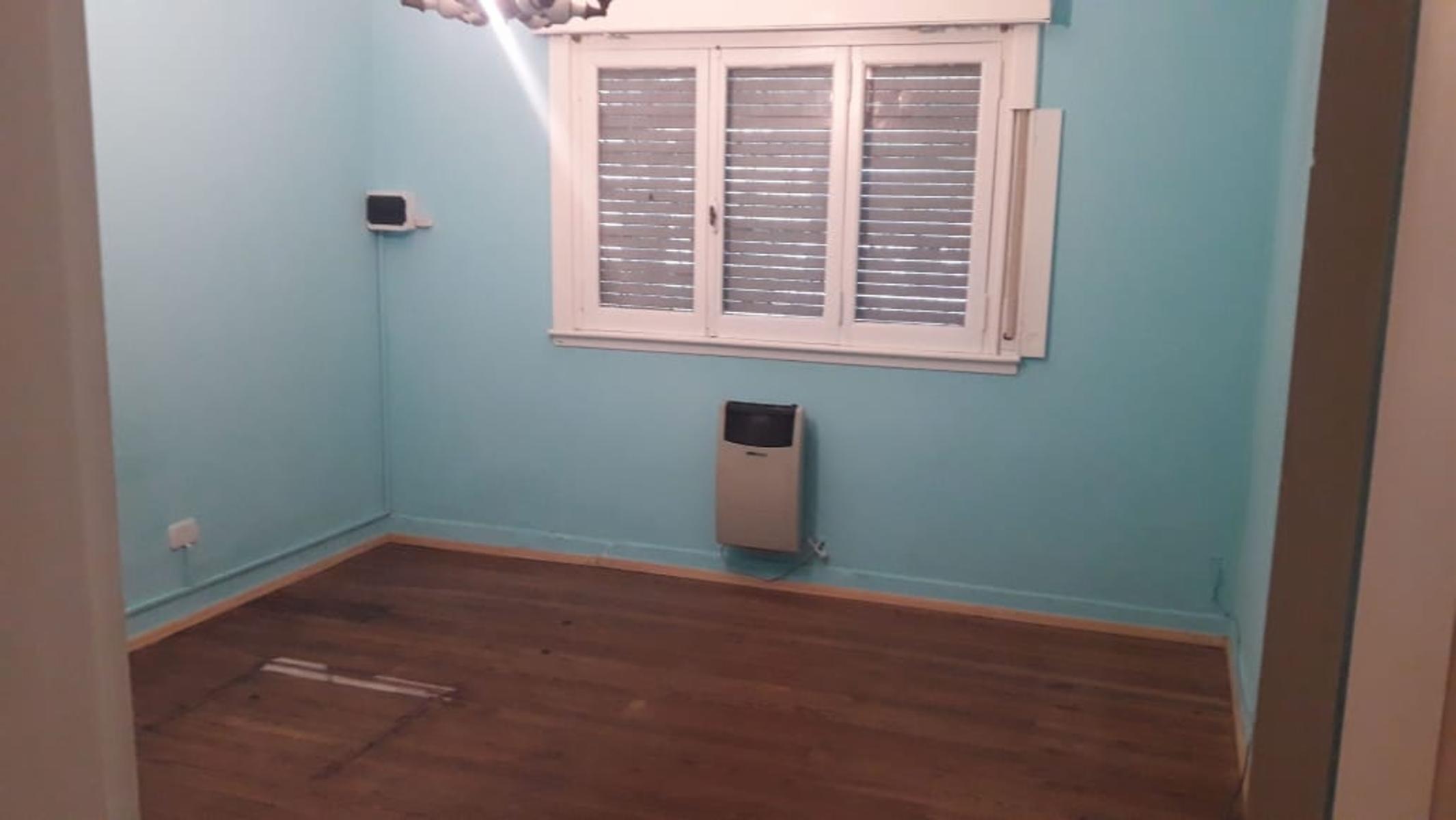 EXCELENTE PH TIPO CASA AL FRENTE, DE 3 AMBIENTES, EXCELENTE ESTADO, PRÓXIMO AVENIDA. — foto 15