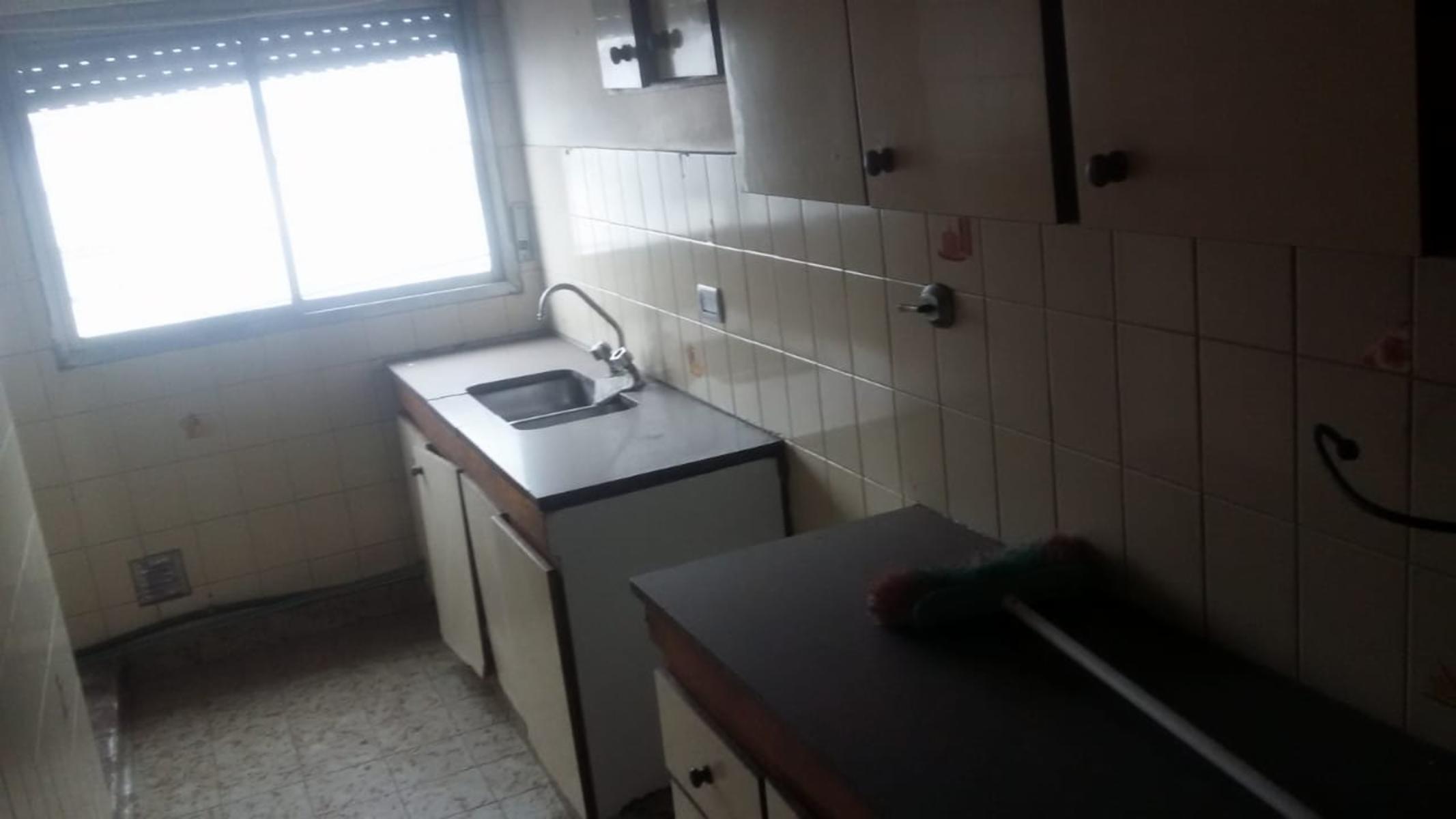 EXCELENTE DEPARTAMENTO 3 AMB. EN PRIMER PISO AL FRENTE — foto 6