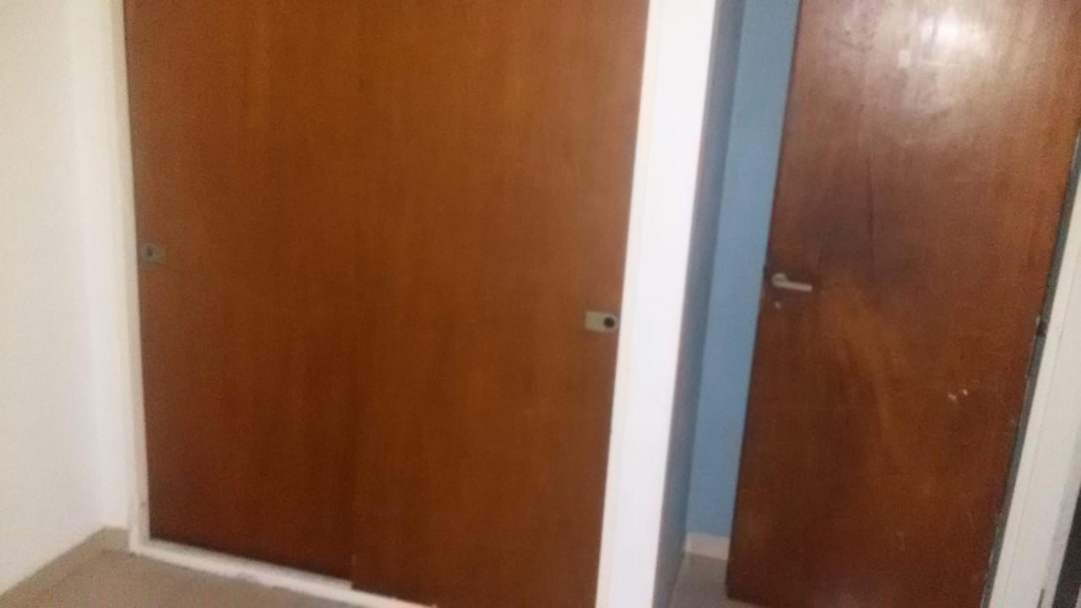 EXCELENTE DEPARTAMENTO 3 AMB. EN SEGUNDO PISO AL FRENTE CON BALCÓN — foto 5