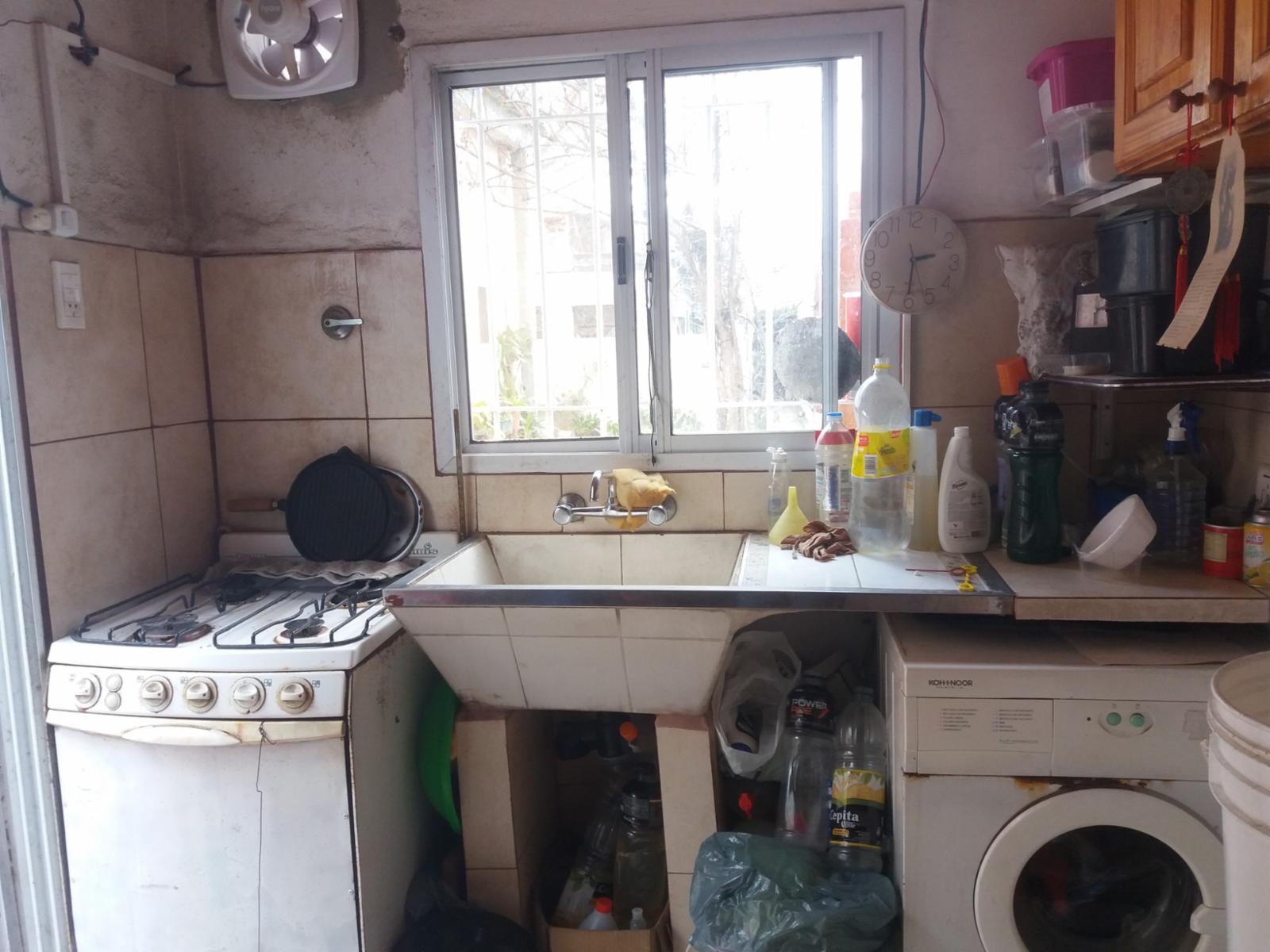 EXCELENTE PROPIEDAD POR PASILLO AL FONDO, 2 HABITACIONES ESPACIOSAS E ILUMINADAS, LIVING COMEDOR, COCINA Y BAÑO COMPLETO CON DUCHA. CUENTA CON PATIO Y LAVADERO SEPARADO, CON ALTILLO — foto 12