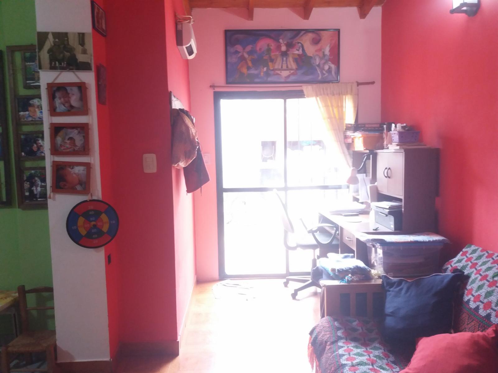 EXCELENTE PROPIEDAD POR PASILLO AL FONDO, 2 HABITACIONES ESPACIOSAS E ILUMINADAS, LIVING COMEDOR, COCINA Y BAÑO COMPLETO CON DUCHA. CUENTA CON PATIO Y LAVADERO SEPARADO, CON ALTILLO — foto 13