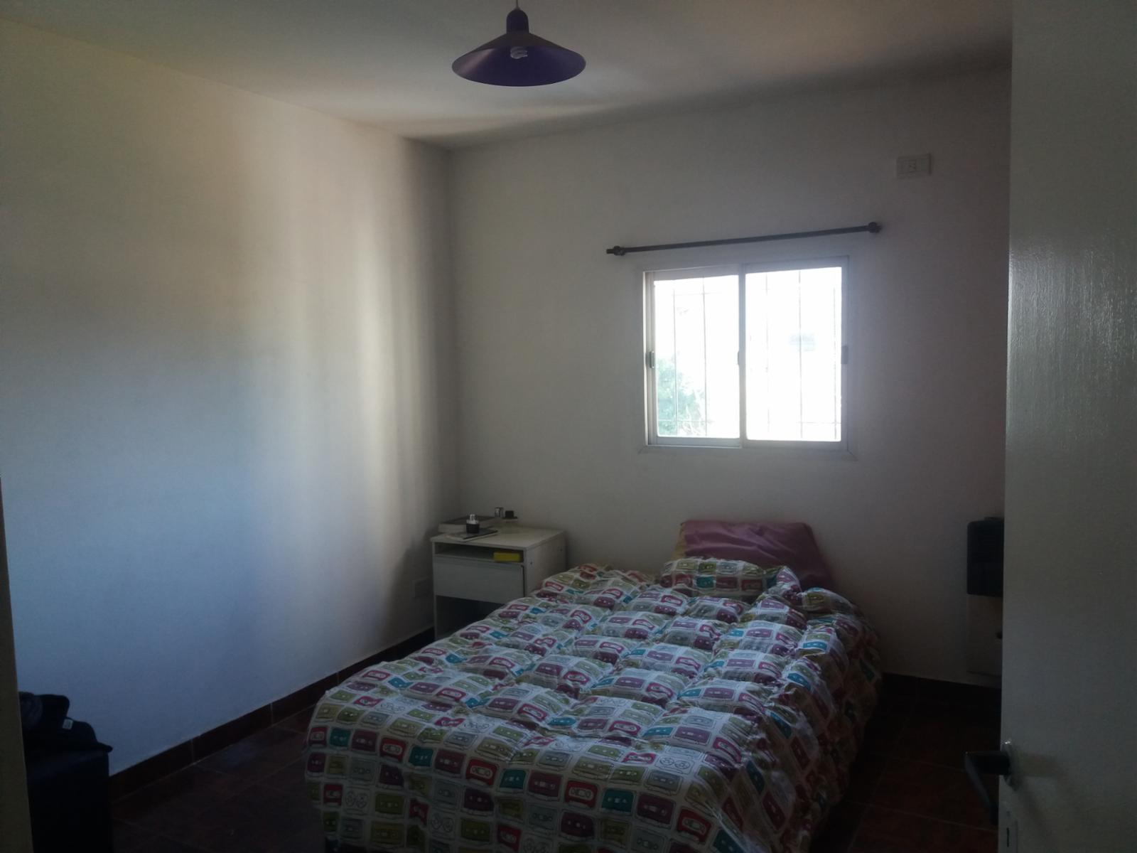 DEPTO 2 AMBIENTES 1ER PISO FRENTE, 1 DORMITORIO COCINA COMEDOR BAÑO, MUY BUEN ESTADO GENERAL. - 2