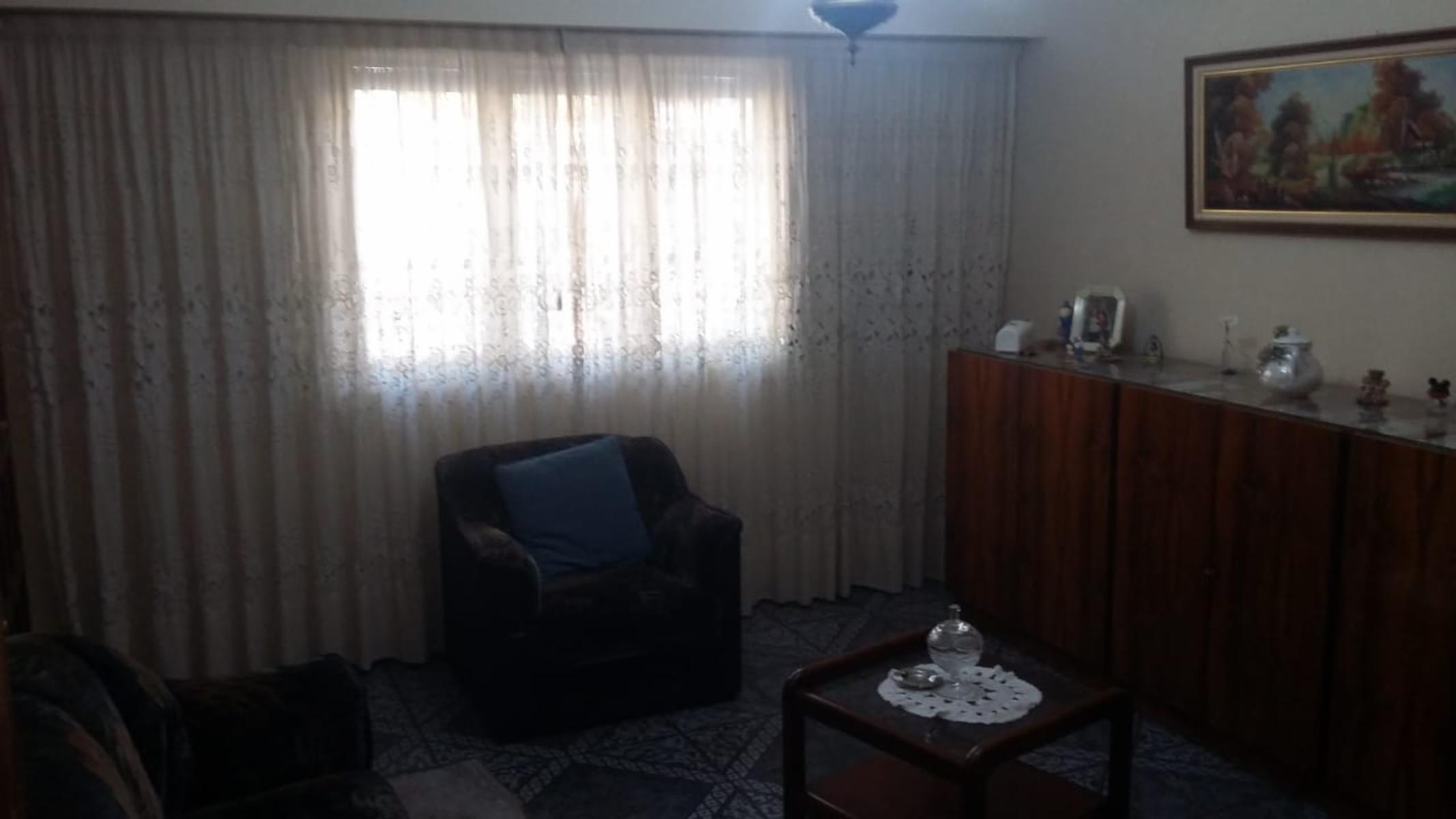 EXCELENTE CASA 3 AMBIENTES, 2 DORMITORIOS, COCINA-COMEDOR, LIVING, BAÑO, GARAGE FONDO LIBRE CON QUINCHO Y PARRILLA, TERRAZA. IMPECABLE ESTADO. OPORTUNIDAD — foto 7