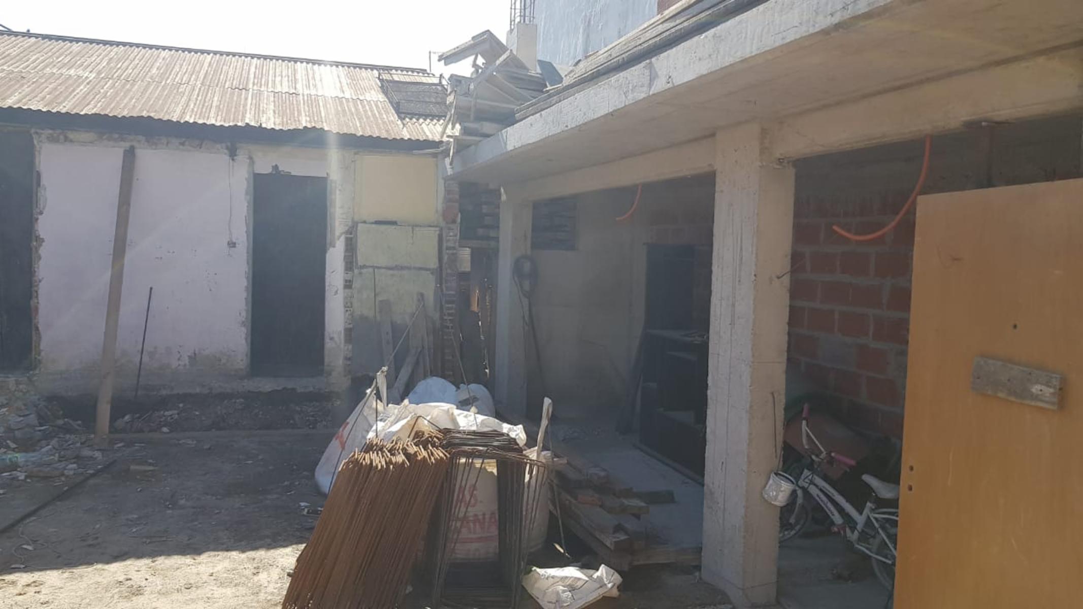 MUY BUEN LOTE DE 10 X 20 EN EL BARRIO LIBERTADOR CON BASE PARA GALPON — foto 2