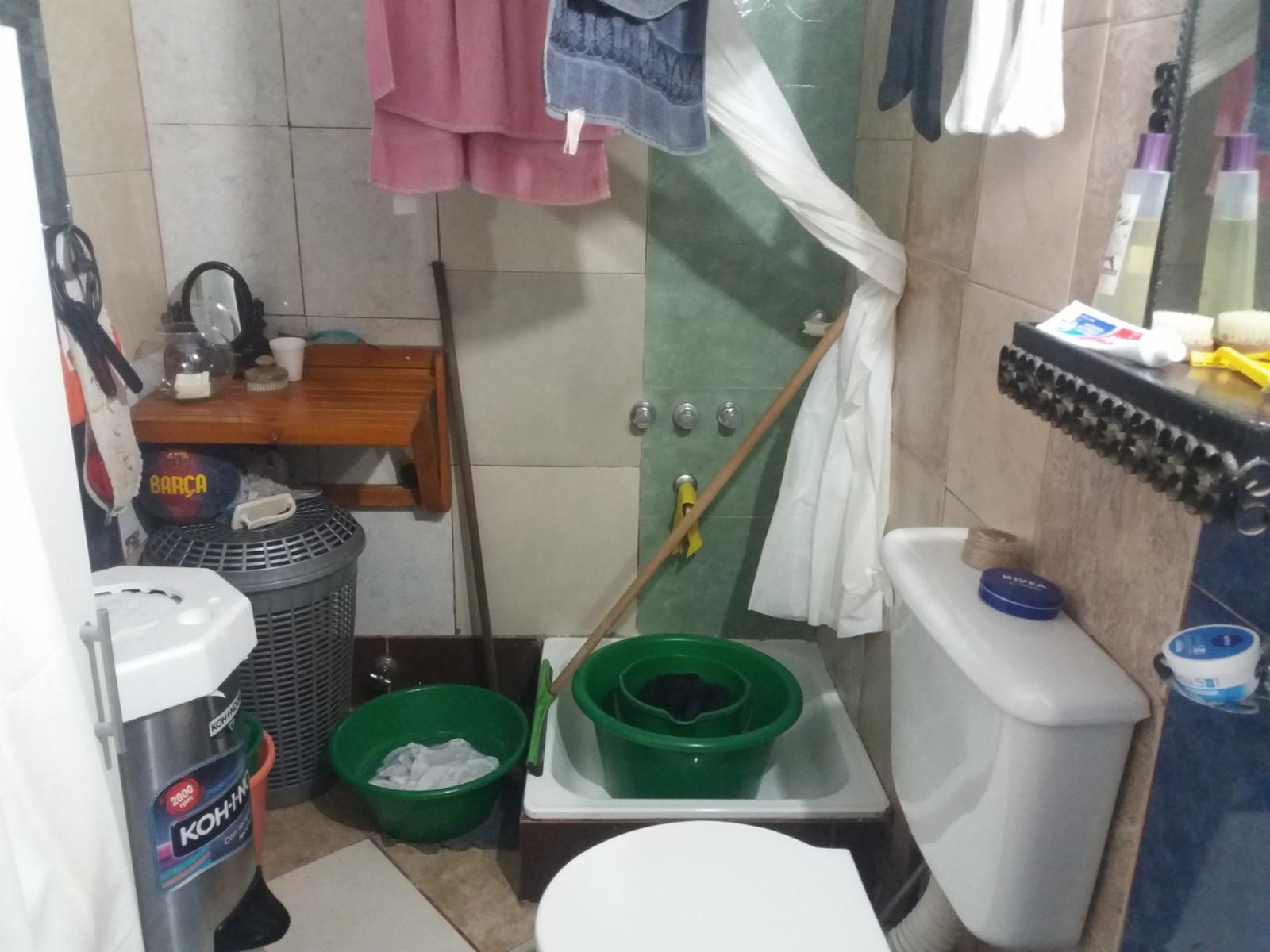 EXCELENTE VIVIENDA MULTIFAMILIAR, PLANTA ALTA, PLANTA BAJA Y 2 AMBIENTES, MUY BUEN ESTADO GENERAL. — foto 7