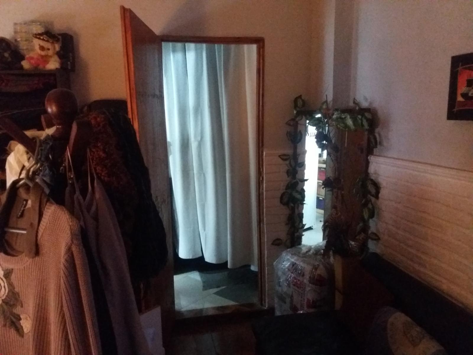 EXCELENTE VIVIENDA MULTIFAMILIAR, PLANTA ALTA, PLANTA BAJA Y 2 AMBIENTES, MUY BUEN ESTADO GENERAL. — foto 9