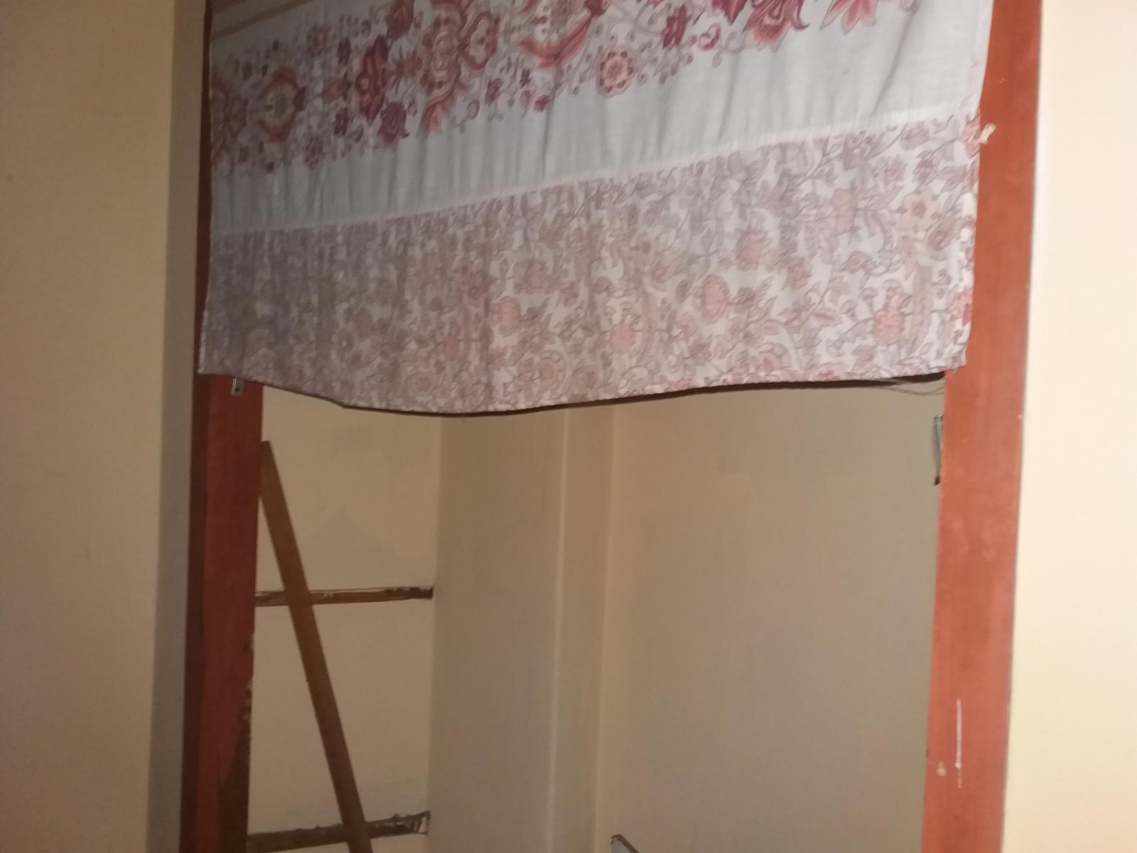 PH FRENTE EN OCHAVA A METROS DE ESTACIÓN SUÁREZ, LIVING CON COCINA INTEGRADA, AMPLIA HABITACIÓN CON PLACARD Y BAÑO CON DUCHA — foto 4