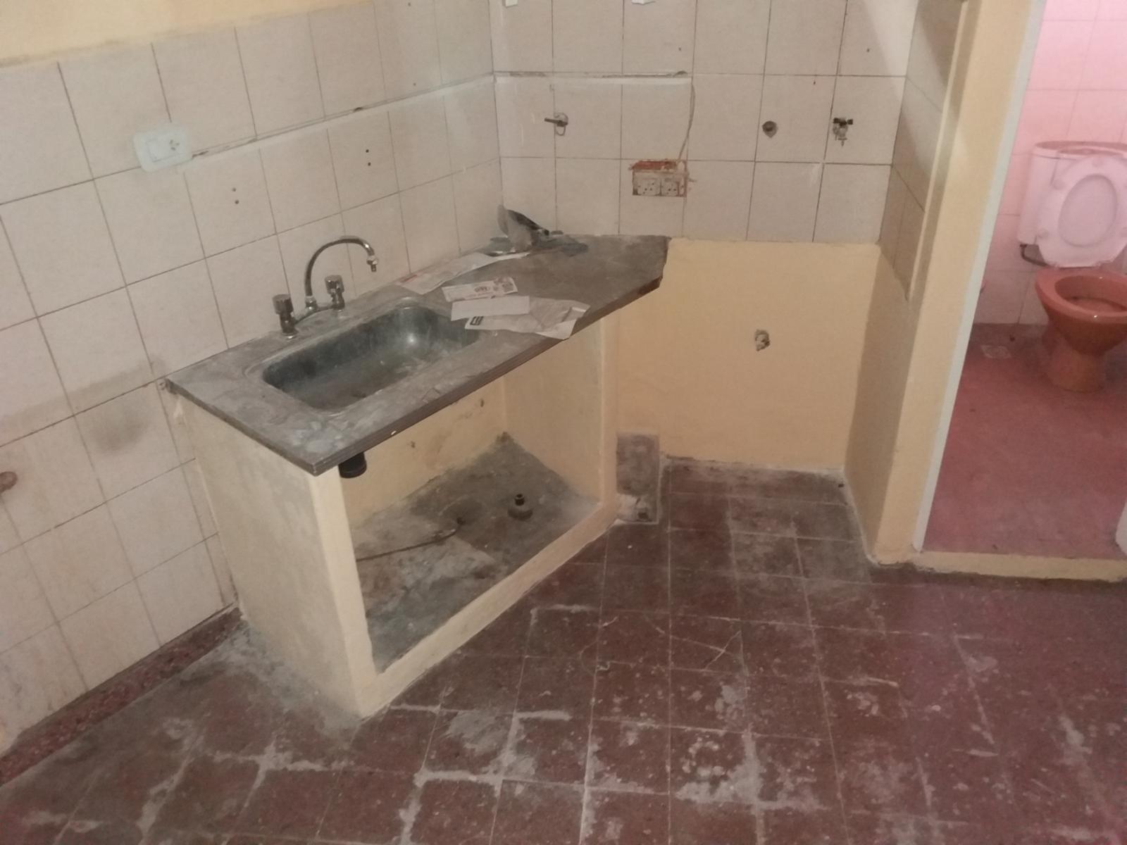 PH FRENTE EN OCHAVA A METROS DE ESTACIÓN SUÁREZ, LIVING CON COCINA INTEGRADA, AMPLIA HABITACIÓN CON PLACARD Y BAÑO CON DUCHA — foto 11