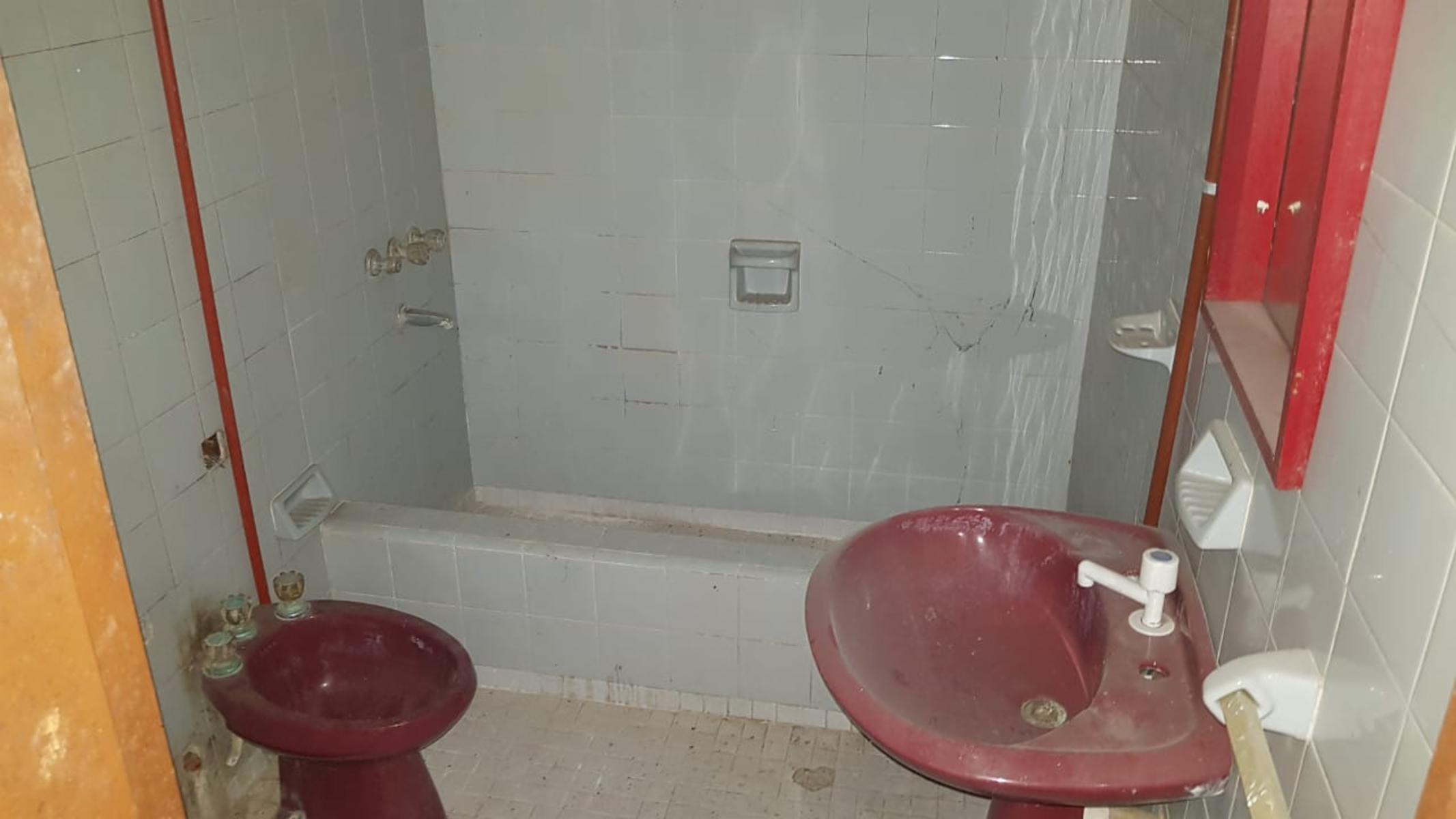 Propiedad en lote propio ubicado en el barrio parque sur horeis próximo Av. marquez — foto 3
