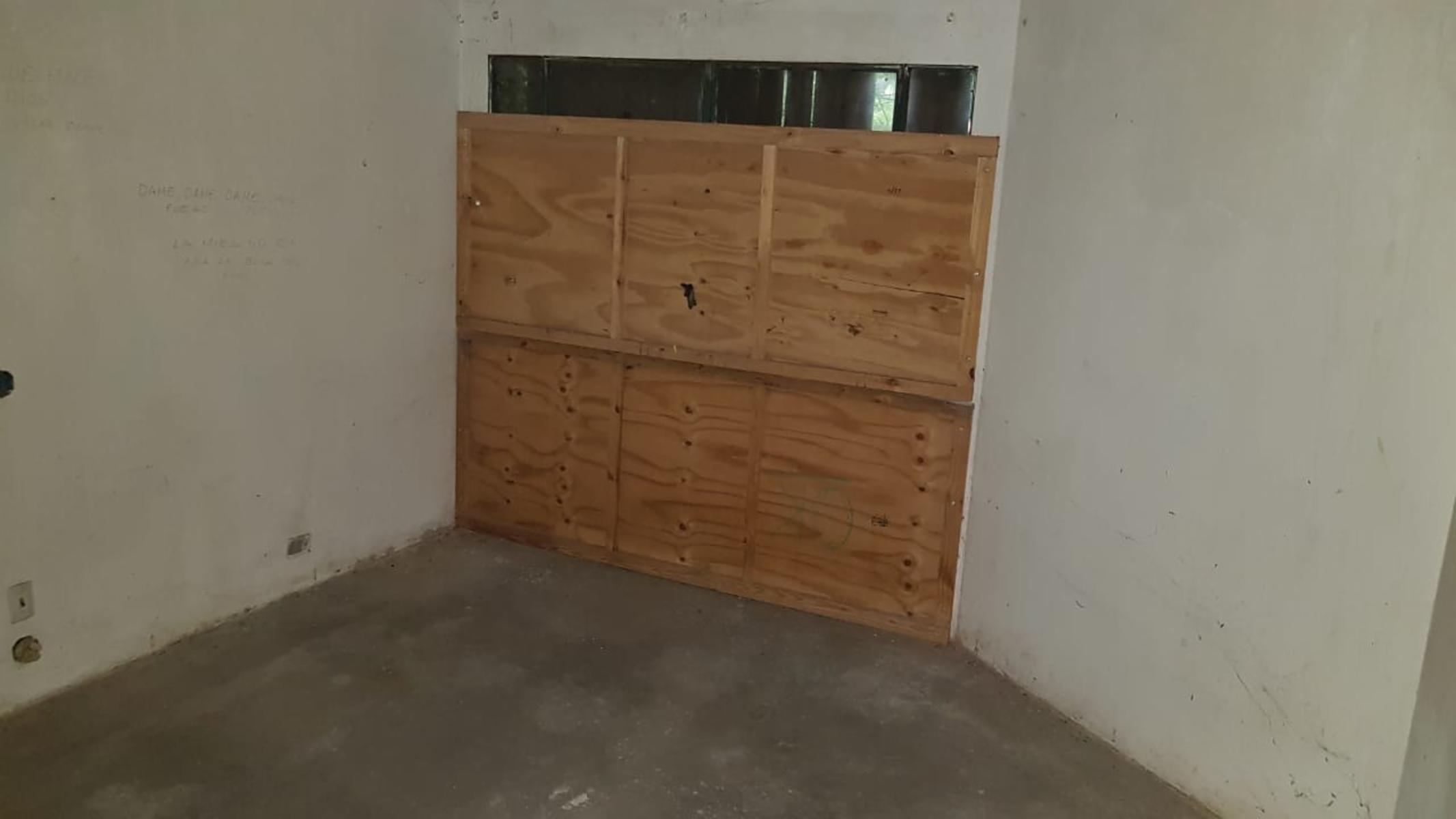 Propiedad en lote propio ubicado en el barrio parque sur horeis próximo Av. marquez — foto 4