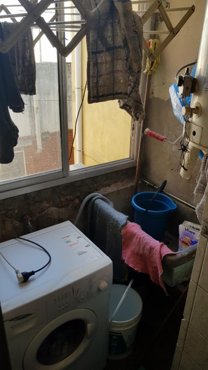 EXCELENTE DEPARTAMENTO 2 AMBIENTES CON LAVADERO, EN PRIMER PISO POR ESCALERA. — foto 4