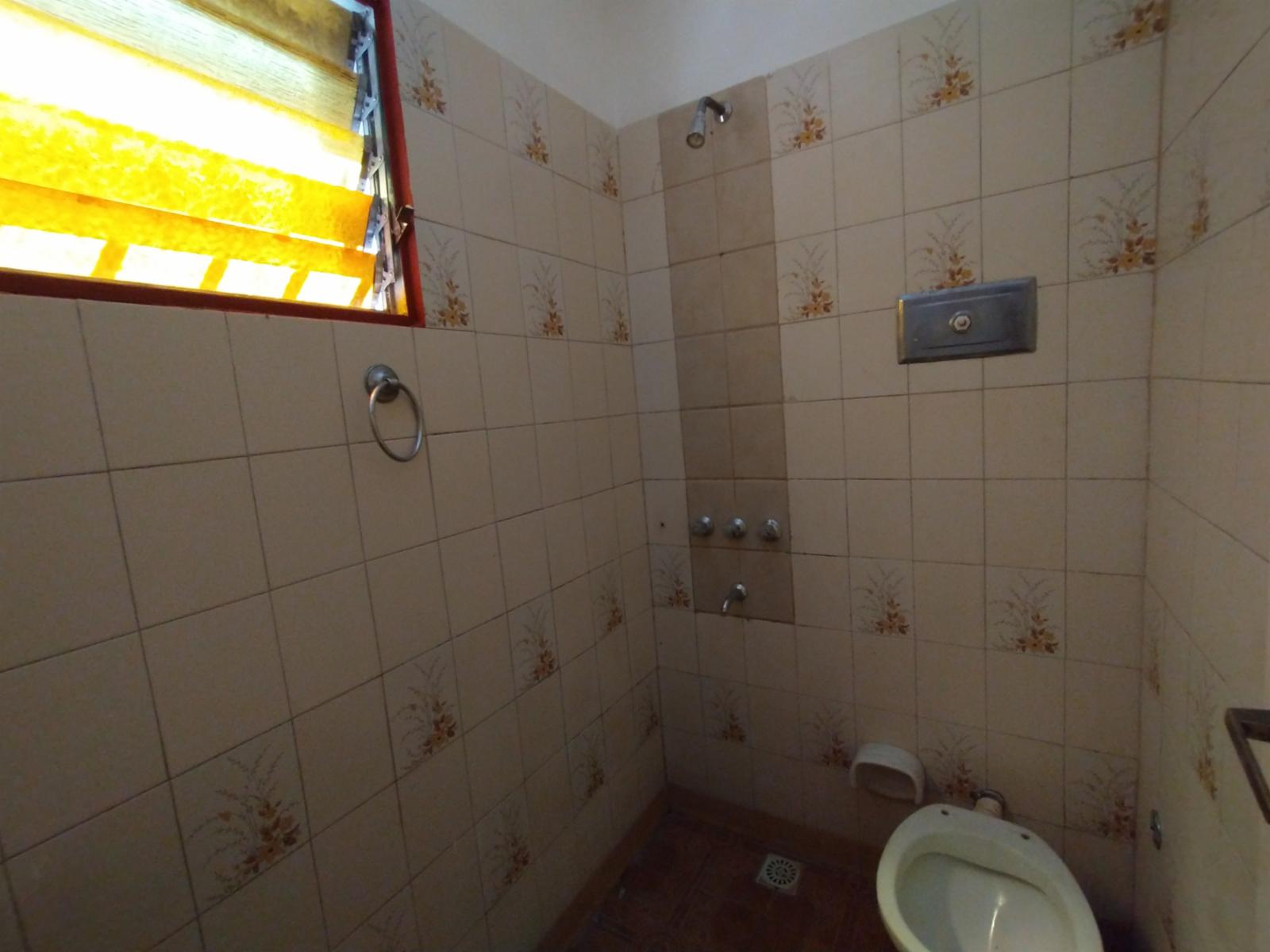 EXCELENTE PH INTERNO EN PLANTA BAJA CON 2 HABITACIONES, COCINA COMEDOR Y BAÑO CON DUCHA. OPCIONAL ESPACIO GUARDA COCHE DISPONIBLE. - 8