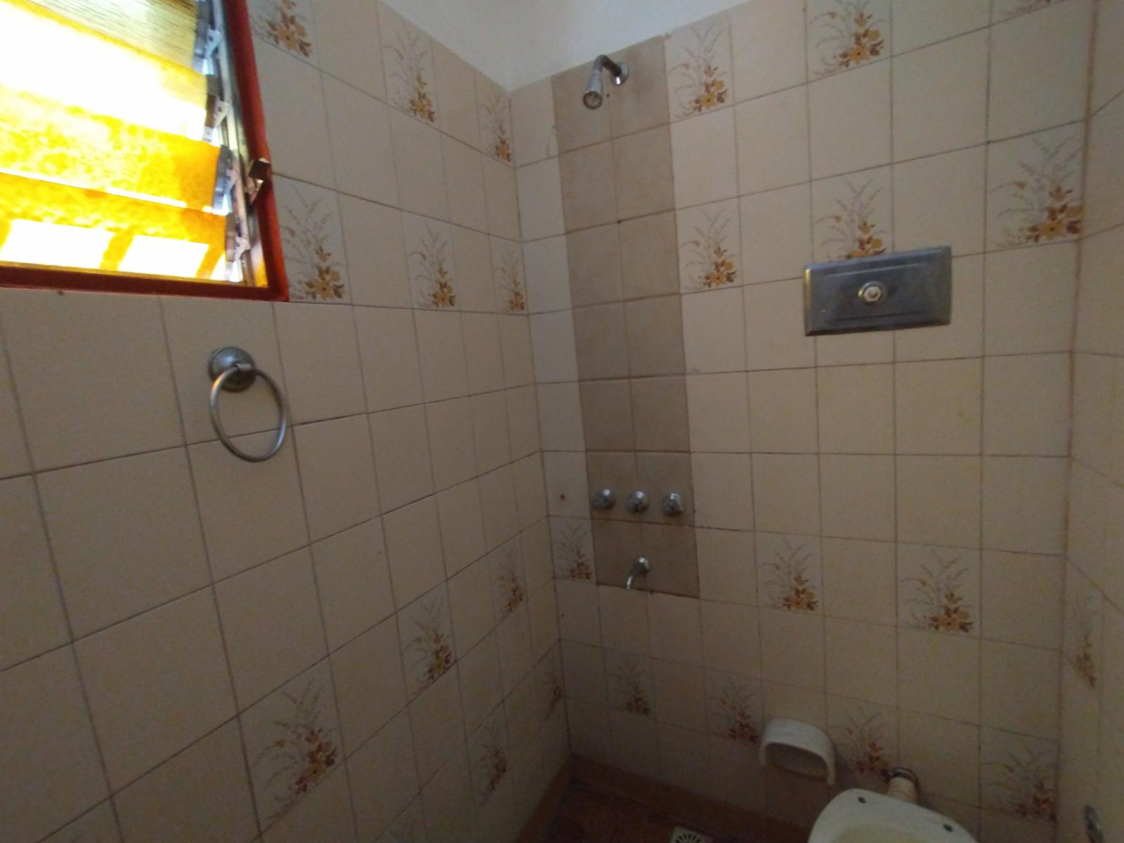 EXCELENTE PH INTERNO EN PLANTA BAJA CON 2 HABITACIONES, COCINA COMEDOR Y BAÑO CON DUCHA. OPCIONAL ESPACIO GUARDA COCHE DISPONIBLE. - 9